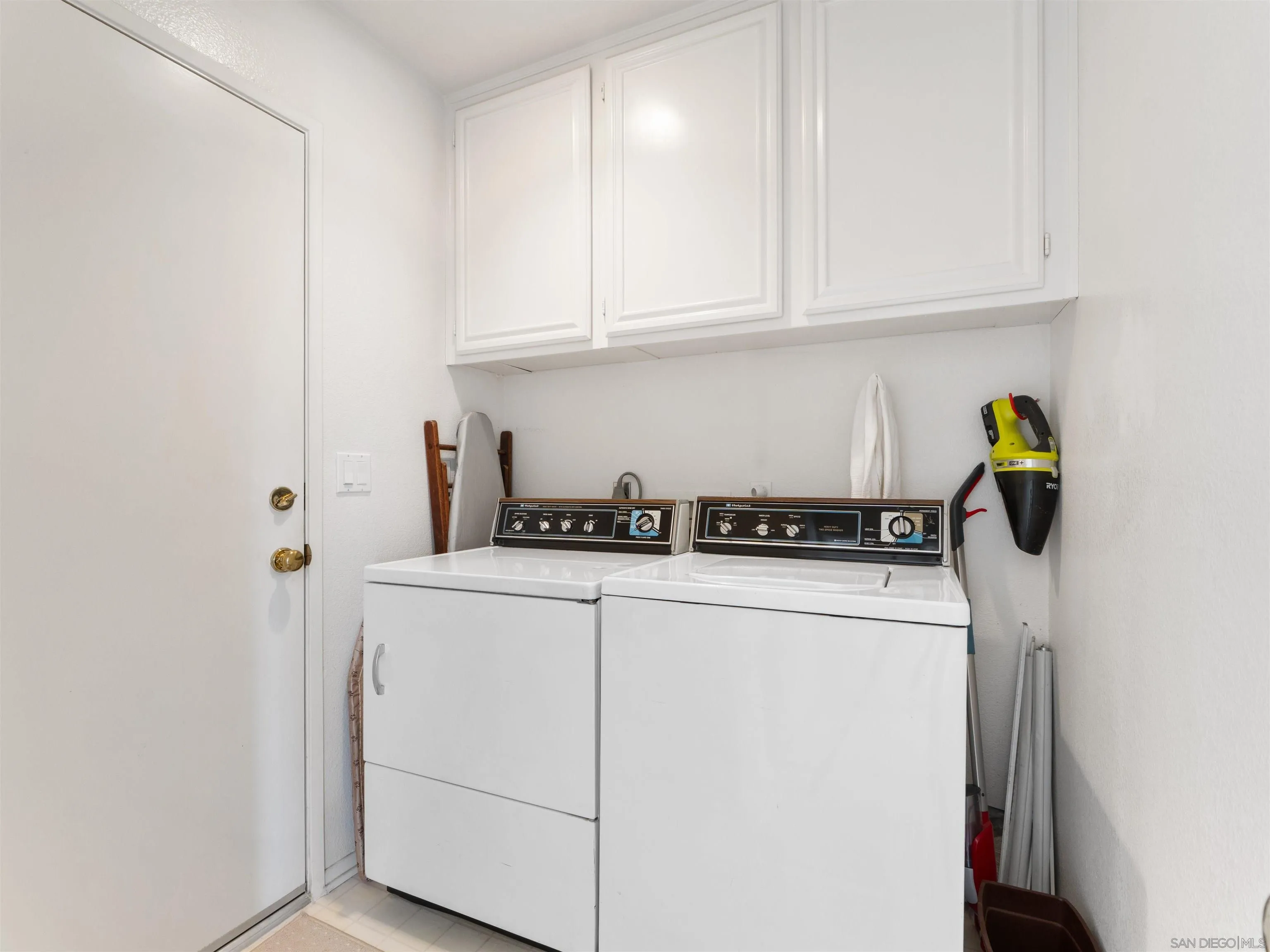 https://cdn.realtyfeed.com/cdn/127/260008444/23086ebbf1e7eabee95b950c414df294.webp