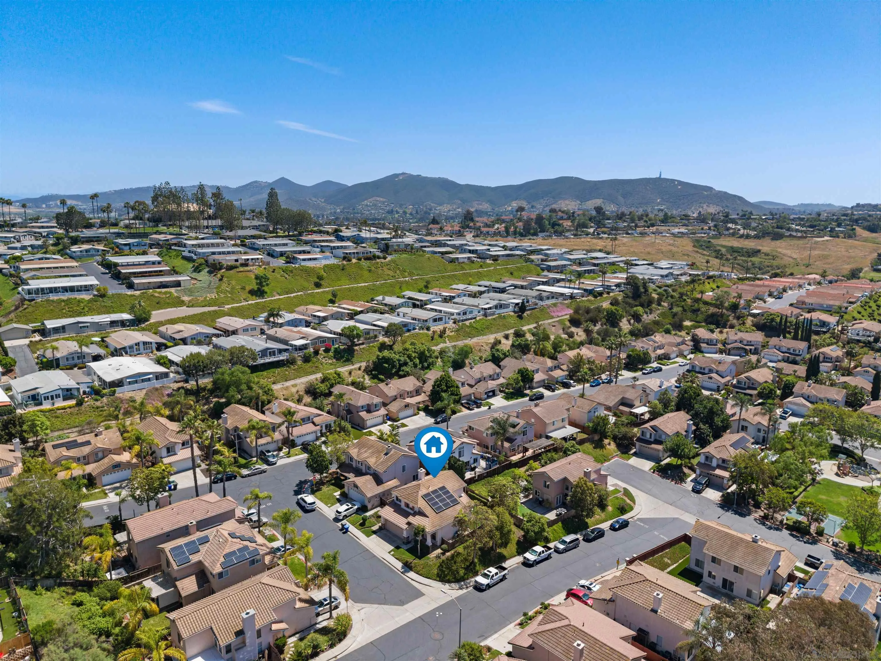 https://cdn.realtyfeed.com/cdn/127/260008444/3f5e867a240f753c30c746eef370d9e5.webp