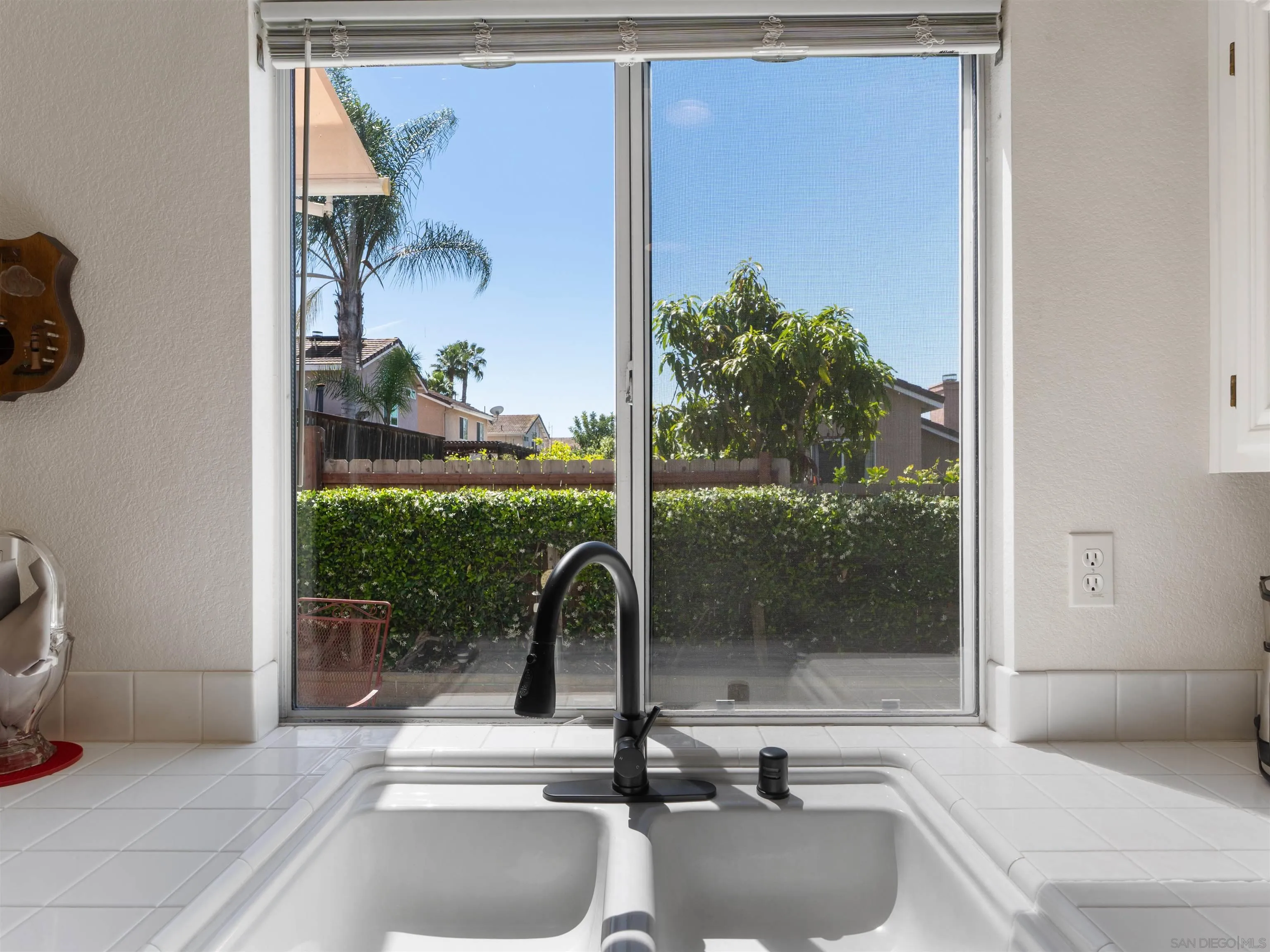 https://cdn.realtyfeed.com/cdn/127/260008444/8d4763852a245695c9bcfff3a56defda.webp