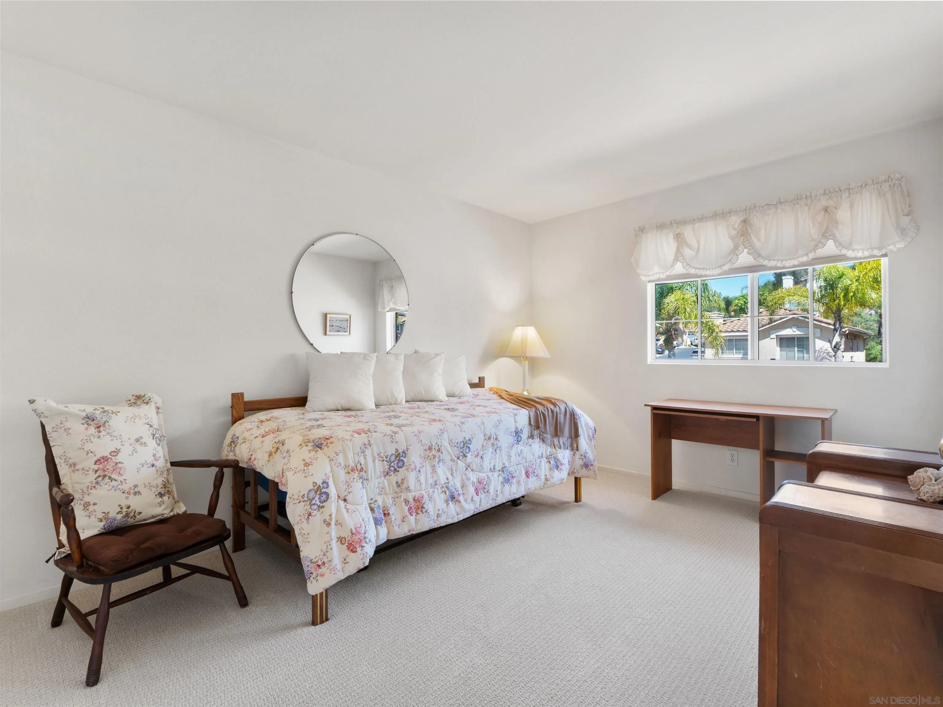 https://cdn.realtyfeed.com/cdn/127/260008444/c62c6e9dd8ca283105e9cb700a7506a4.webp