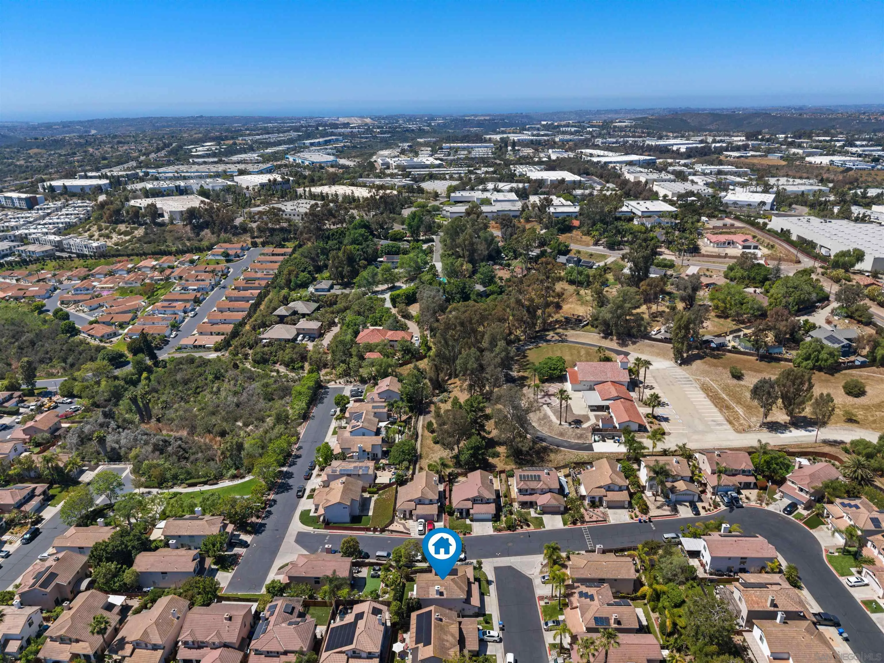 https://cdn.realtyfeed.com/cdn/127/260008444/ecc689d2c1a187de4fa35f32916f6333.webp