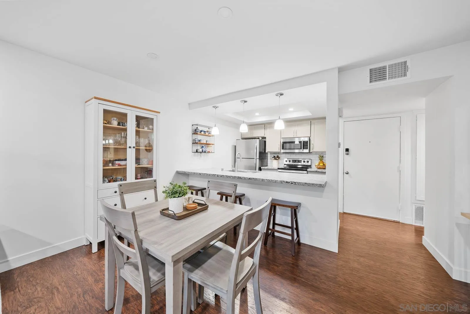 https://cdn.realtyfeed.com/cdn/127/260008445/45b628b29883abf9da987530df773313.webp