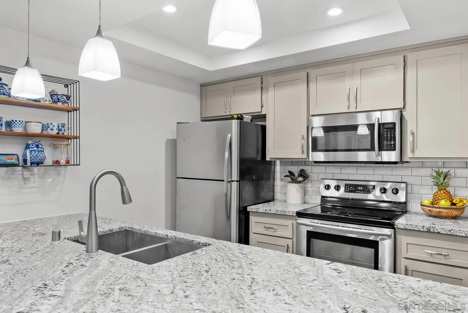 https://cdn.realtyfeed.com/cdn/127/260008445/4a5f62d1f061bb25cd17074c3ac81c11.webp