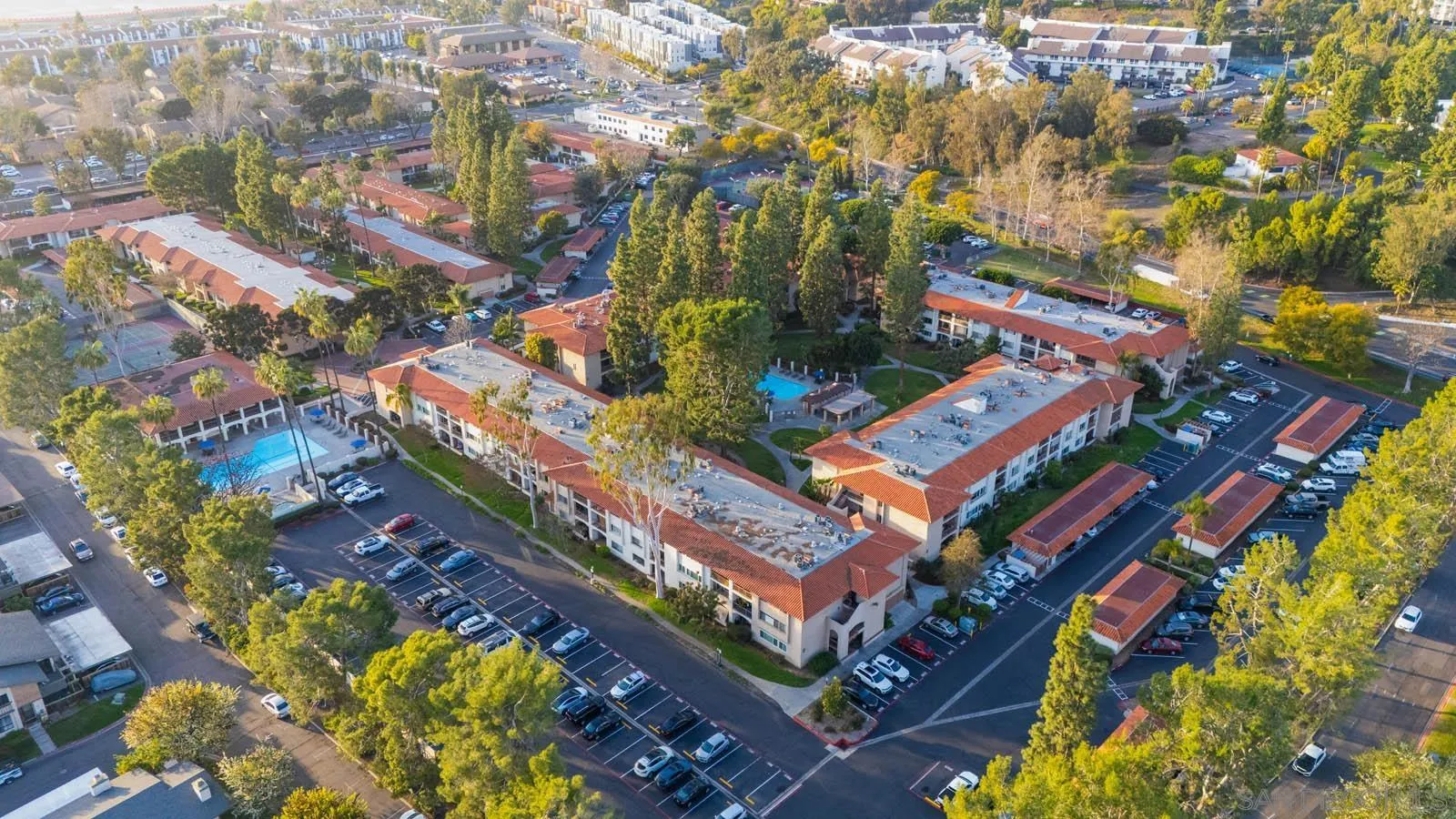 https://cdn.realtyfeed.com/cdn/127/260008445/bcbd6bebdd2c3cfb7b827e78f30c733e.webp