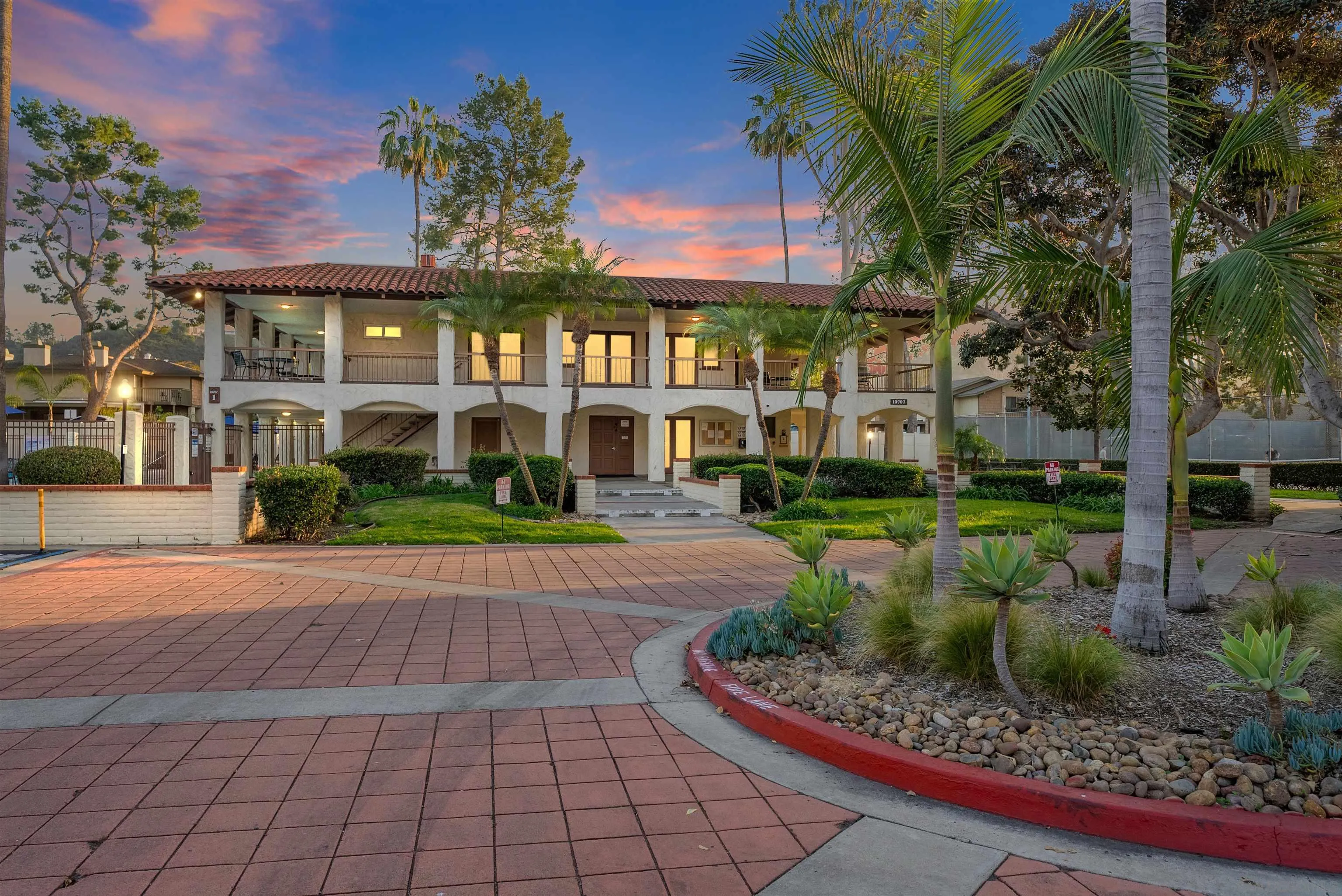 https://cdn.realtyfeed.com/cdn/127/260008445/c3fe5123c642855f31c33999d0330ffa.webp