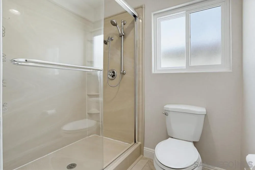 https://cdn.realtyfeed.com/cdn/127/260008447/a7fad7b66aa461bd86278474651cbe89.webp