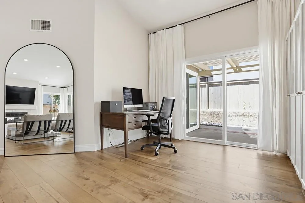 https://cdn.realtyfeed.com/cdn/127/260008447/e16c9f1825044eaa7bf74ba4880eee53.webp