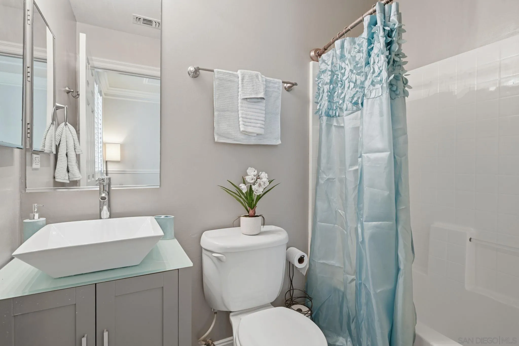 https://cdn.realtyfeed.com/cdn/127/260008448/10317d925cc60edd04e09cf9e540b963.webp