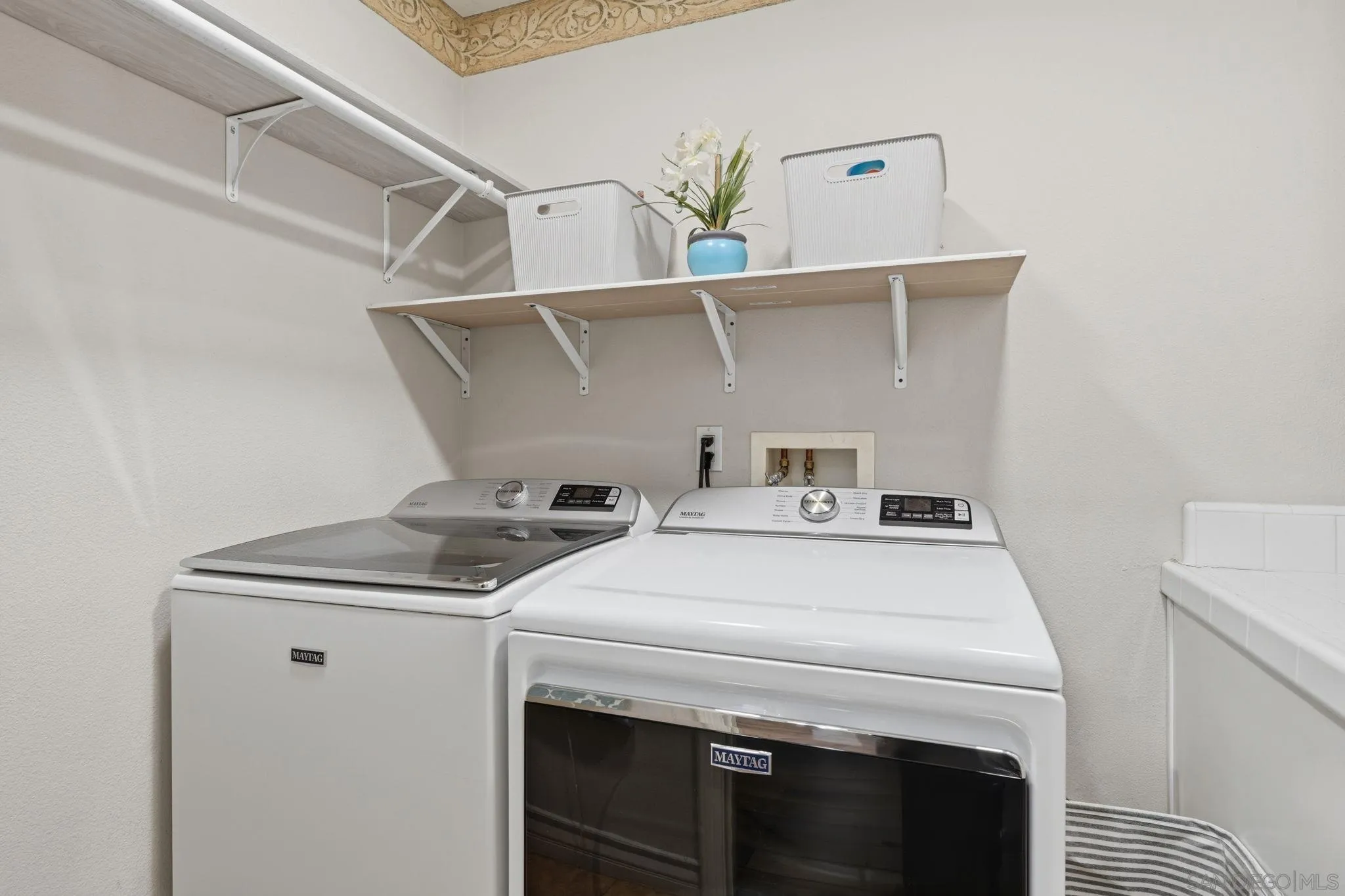 https://cdn.realtyfeed.com/cdn/127/260008448/c81e1bd193859d4c328d8173166c6ccb.webp