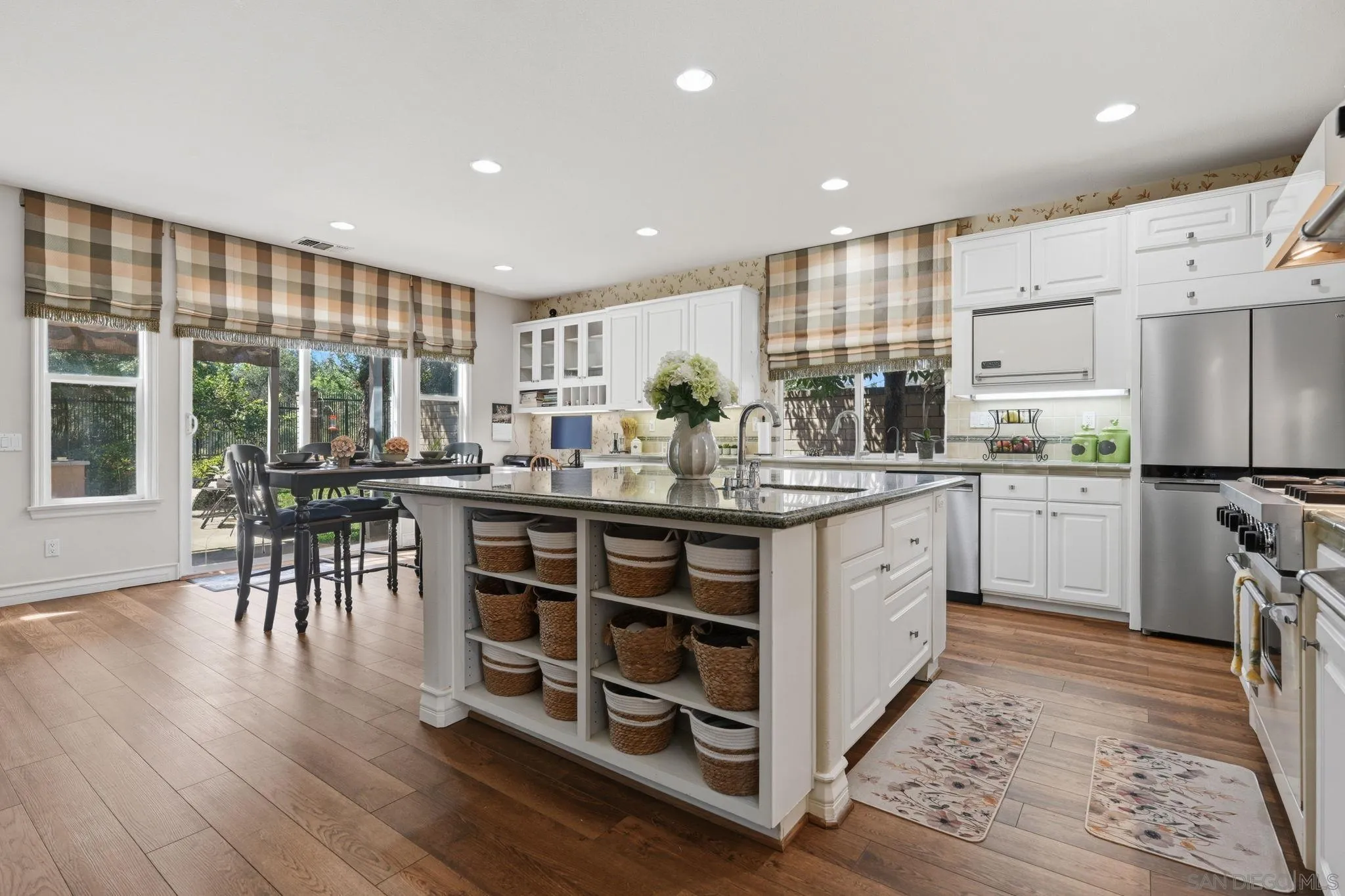 https://cdn.realtyfeed.com/cdn/127/260008448/e493808eb37595687a09e5a87b5a2ca4.webp