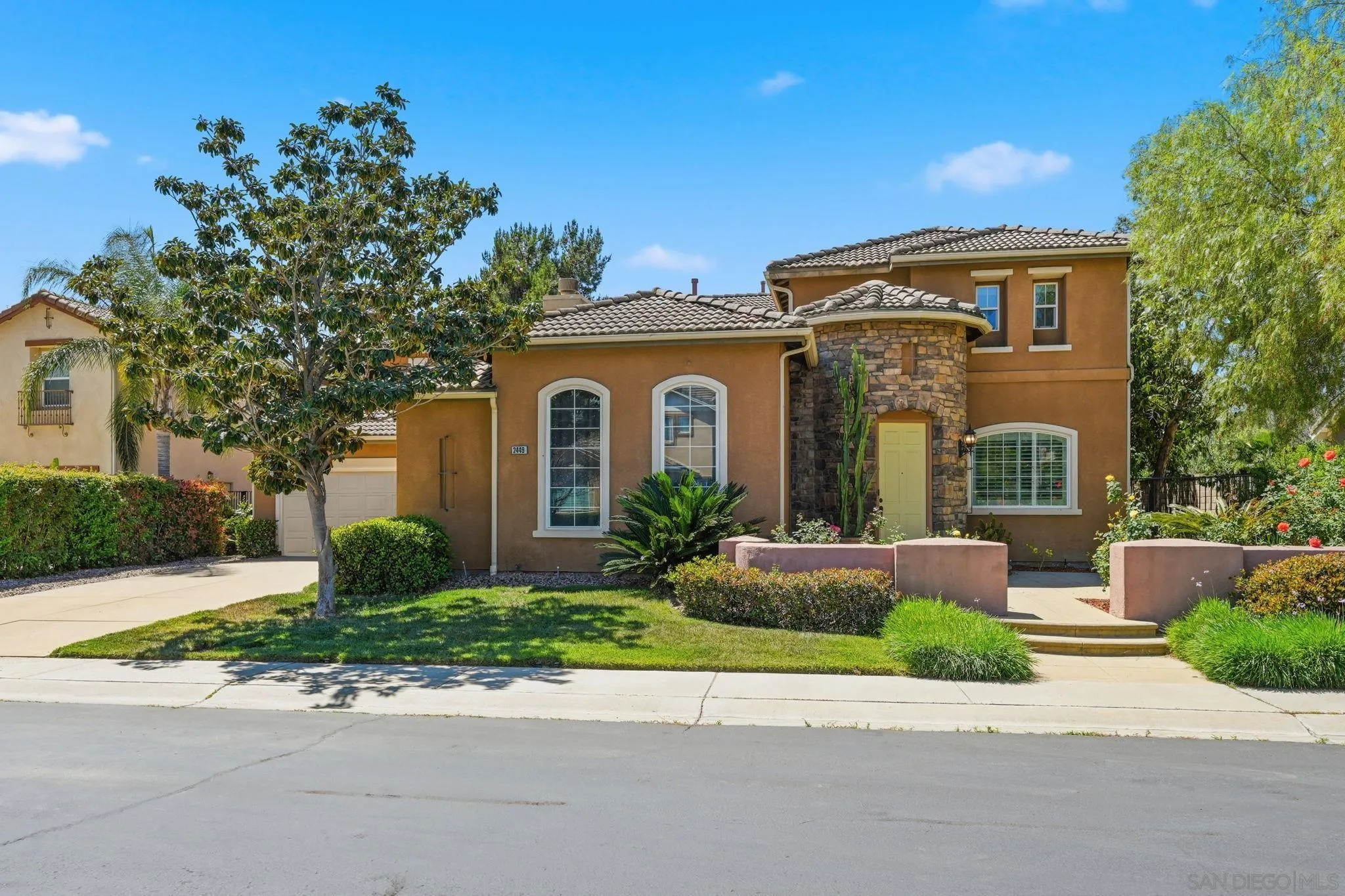 https://cdn.realtyfeed.com/cdn/127/260008448/f5b9be46651fd512dd070c7c2fffbf1b.webp