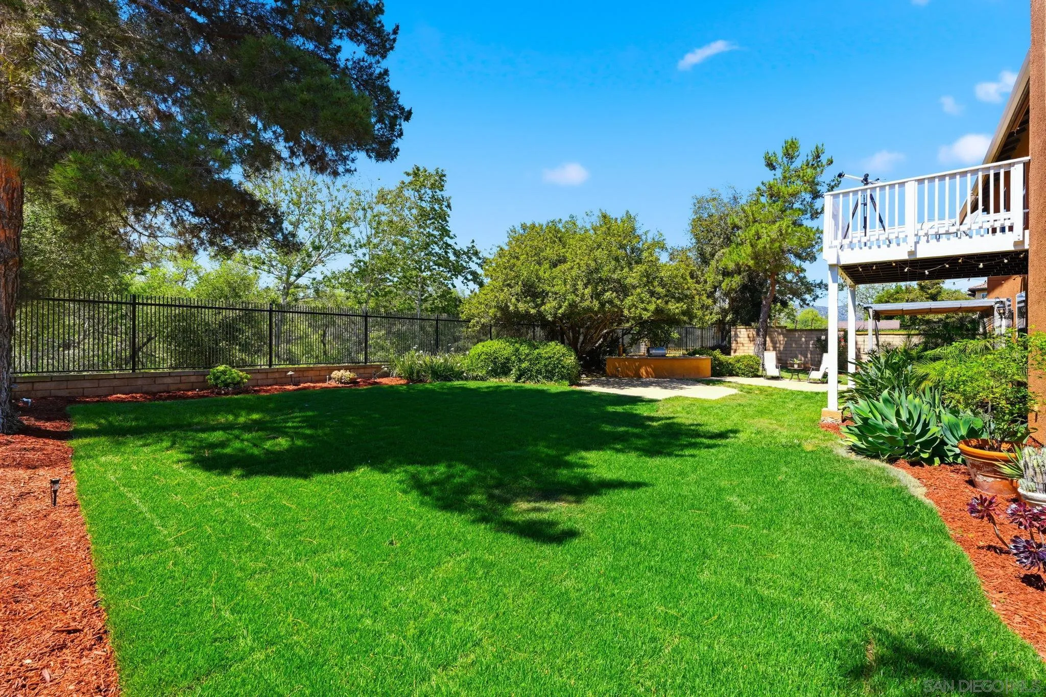 https://cdn.realtyfeed.com/cdn/127/260008448/ff04b43bb53d5206a659a4ef763a8a05.webp