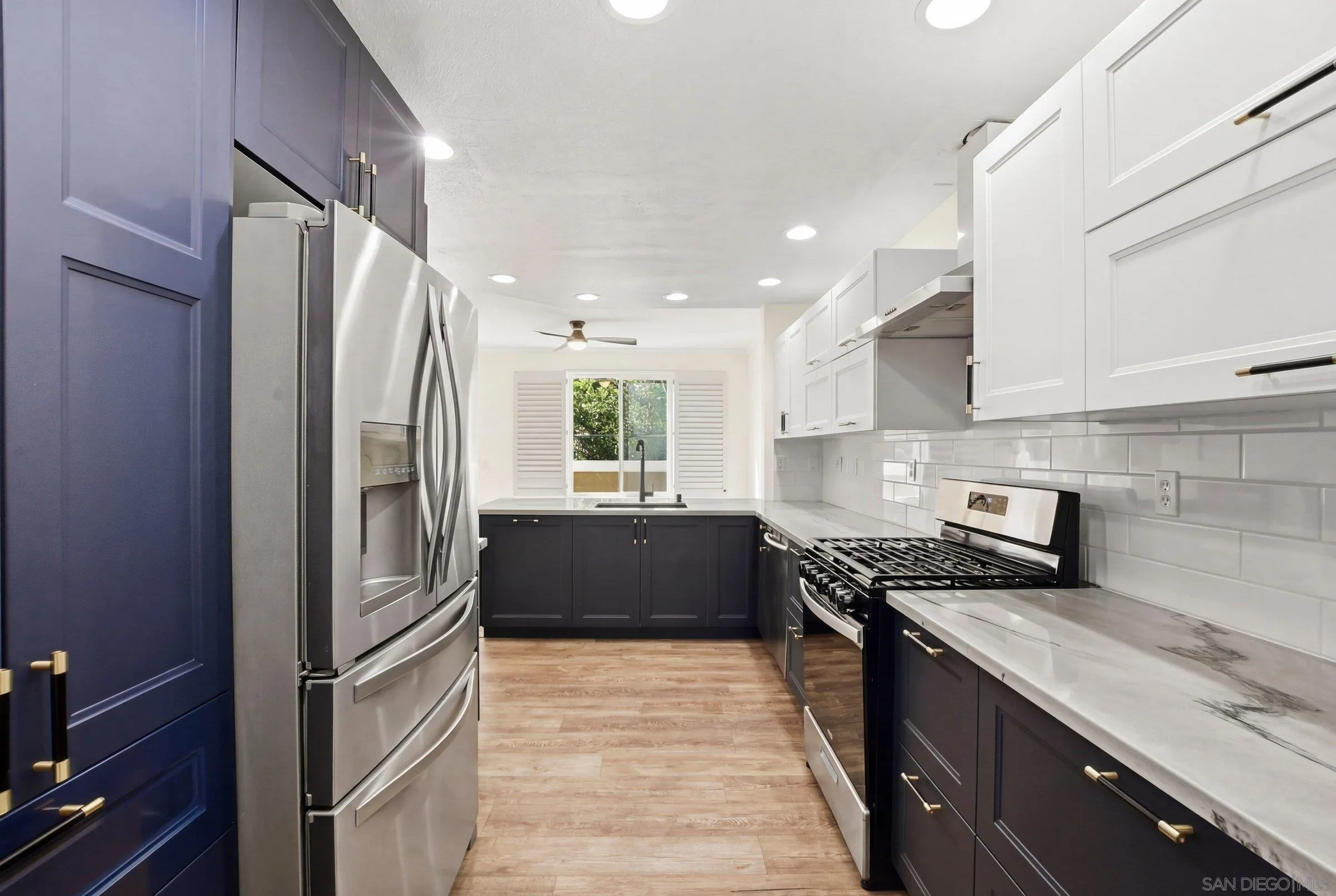 Photo #14: 260008450 Listing: Photo #14