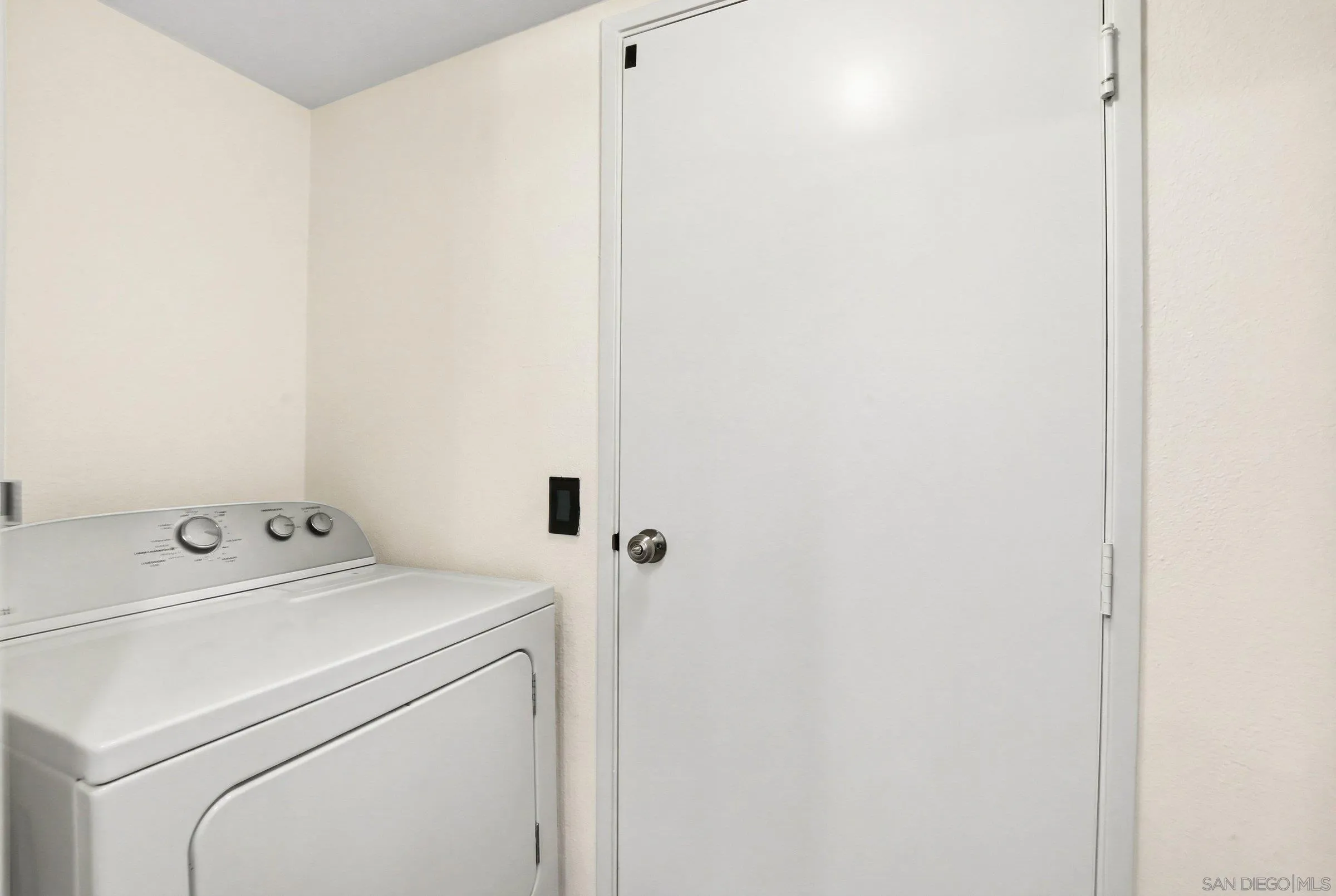 Photo #34: 260008450 Listing: Photo #34