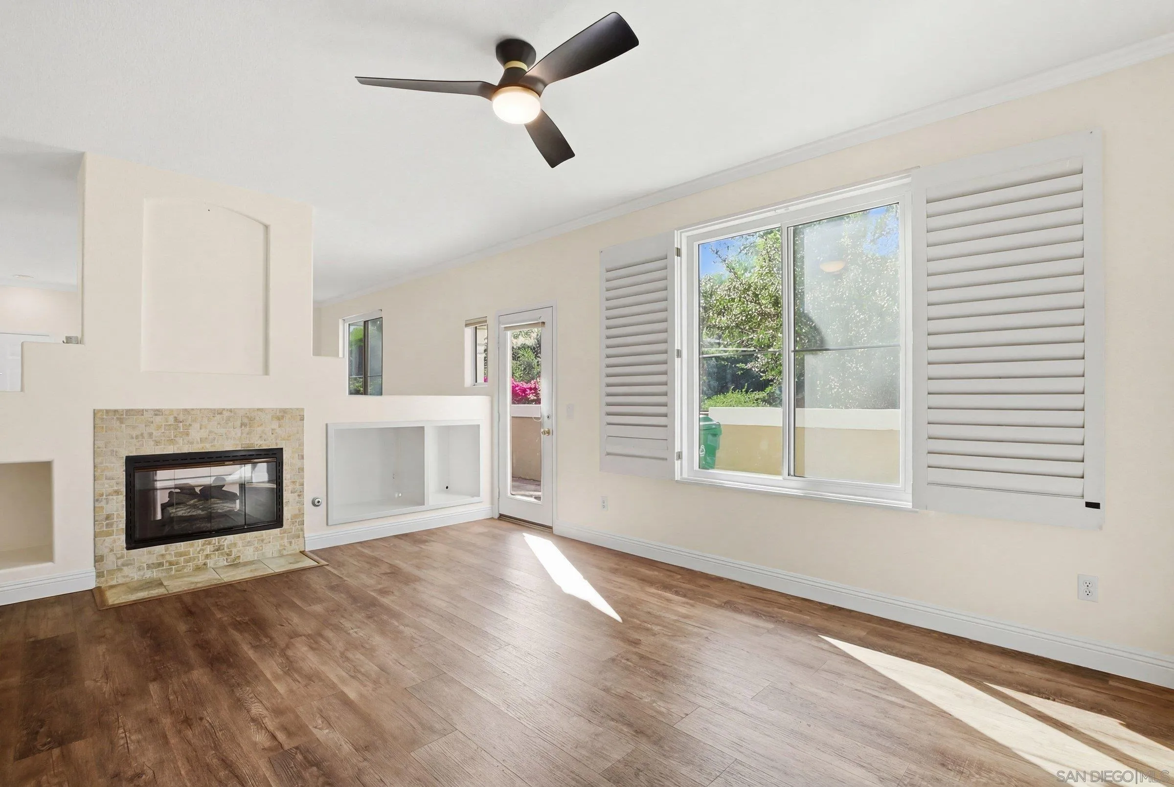 Photo #8: 260008450 Listing: Photo #8