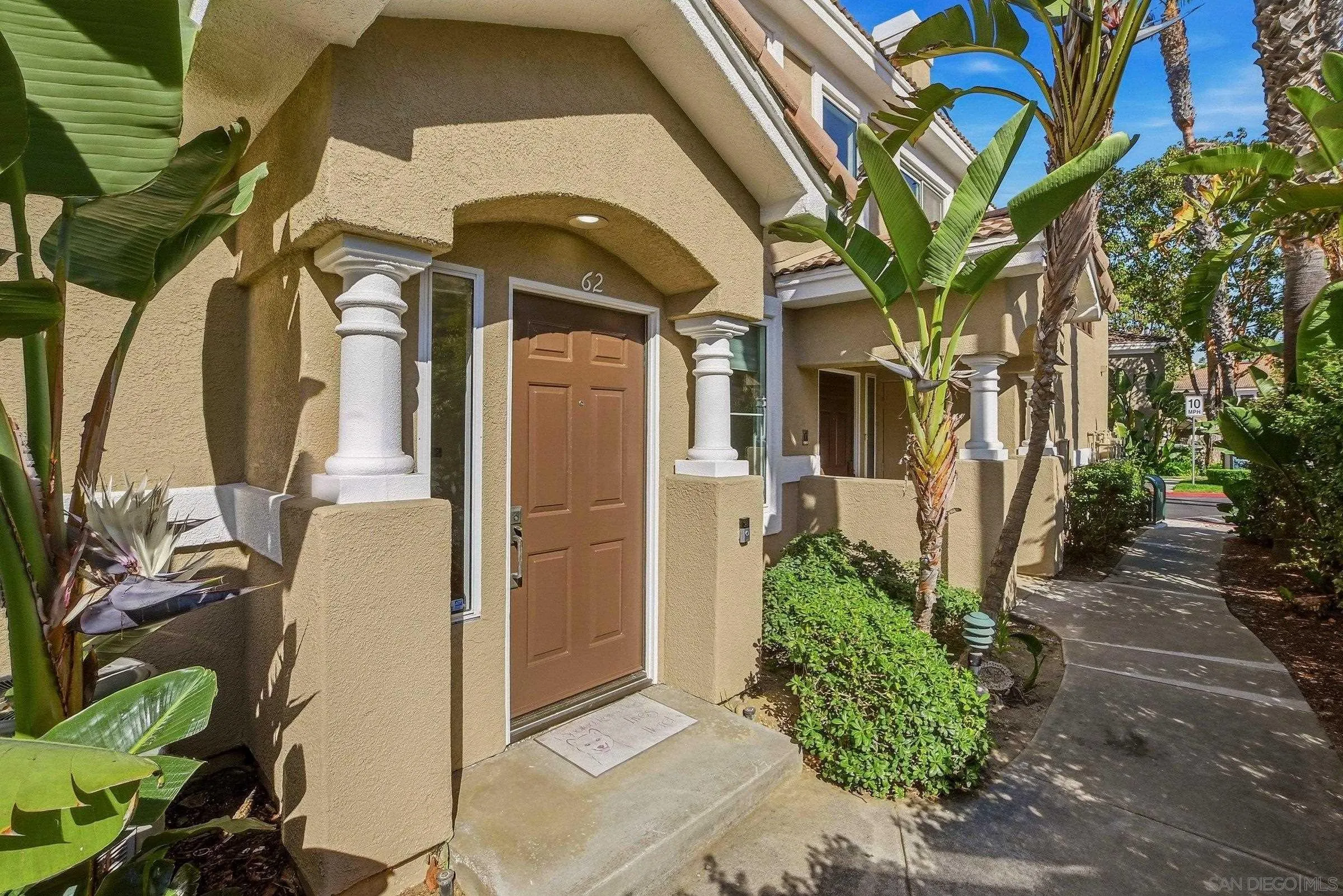 Photo #1: 260008450 Listing: Photo #1