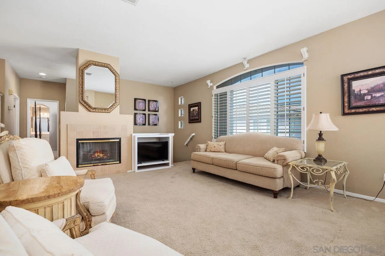 https://cdn.realtyfeed.com/cdn/127/260008451/c092134810235d6ea6d7935af2d11814.webp