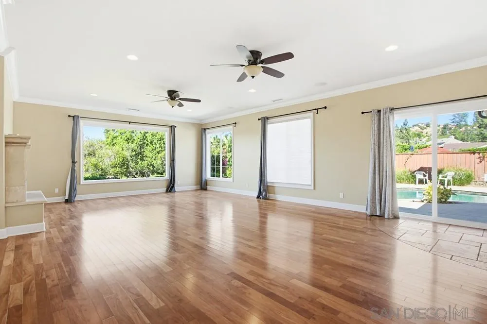 https://cdn.realtyfeed.com/cdn/127/260008452/1b016beb8e26fdb5f8a3525d4afee28a.webp