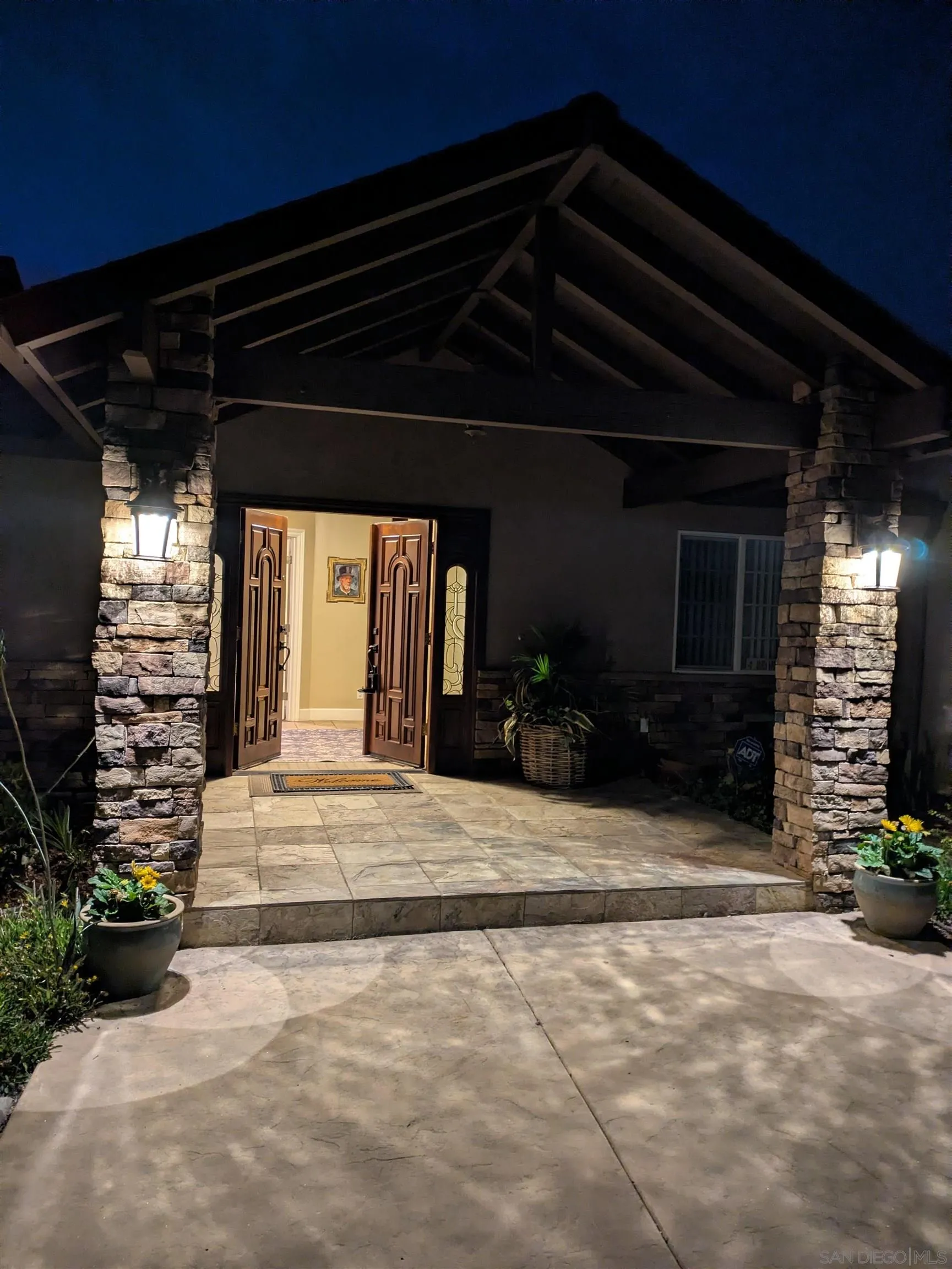 https://cdn.realtyfeed.com/cdn/127/260008452/2b423c4b793ac2e8a11823912e4dd11f.webp