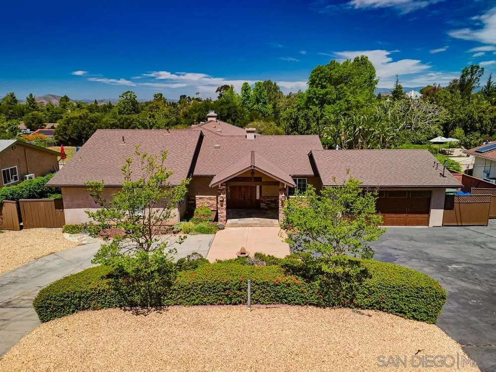 https://cdn.realtyfeed.com/cdn/127/260008452/626cd314a5b32c13b37bb3e3e577fda2.webp