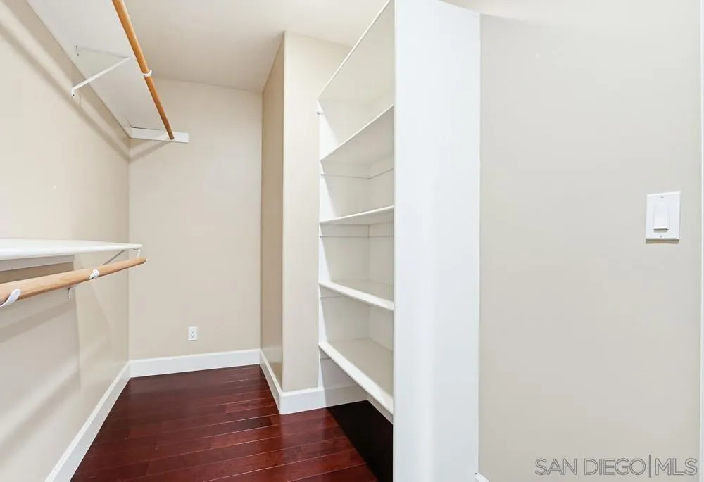 https://cdn.realtyfeed.com/cdn/127/260008452/667040c2b1d74fe59a74f339e56e2b49.webp