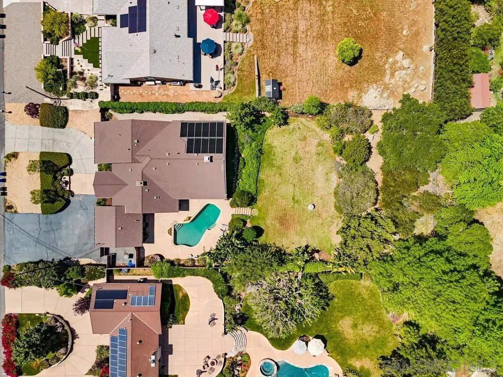 https://cdn.realtyfeed.com/cdn/127/260008452/a27a391b299e41acb7219d781d20e19f.webp