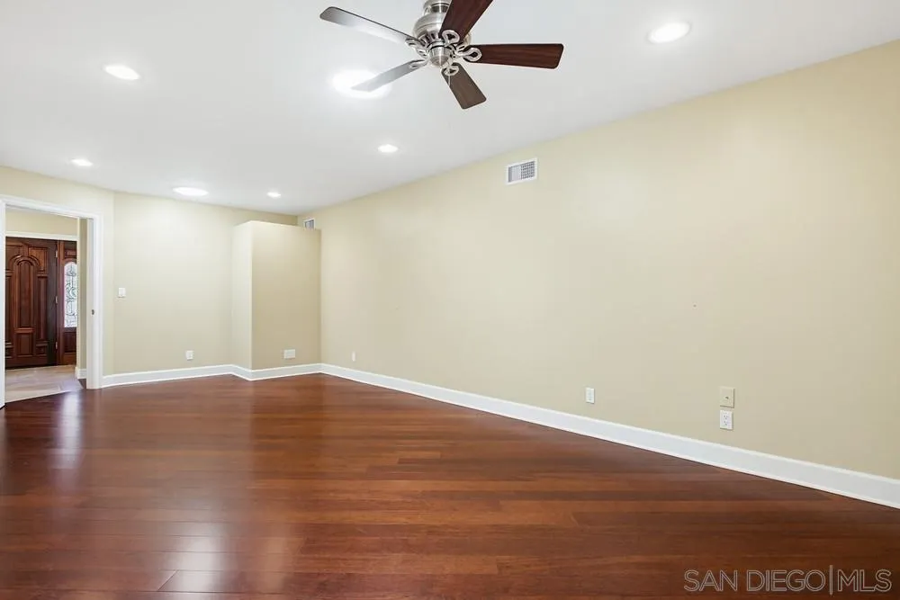 https://cdn.realtyfeed.com/cdn/127/260008452/c888888aa0f172de5ba7e51db0feffb3.webp