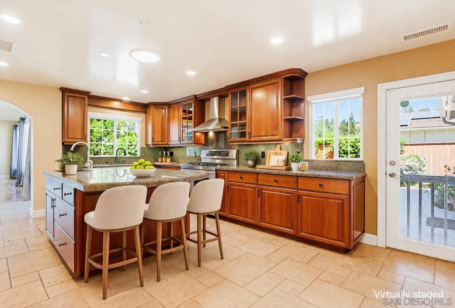 https://cdn.realtyfeed.com/cdn/127/260008452/f77bb611abcaa7c400945f8a6d5404e5.webp