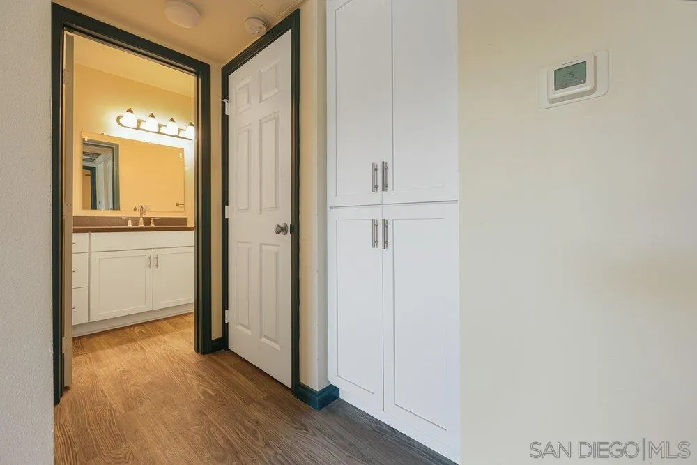 Photo #15: 260008456 Listing: Photo #15