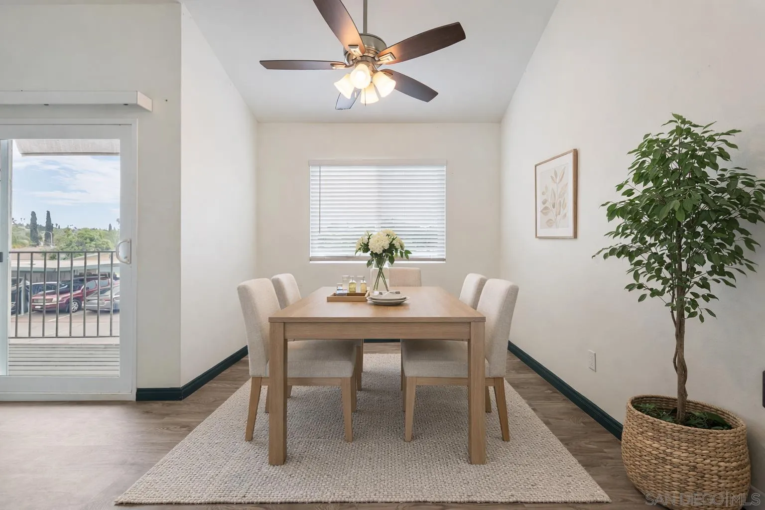 Photo #7: 260008456 Listing: Photo #7