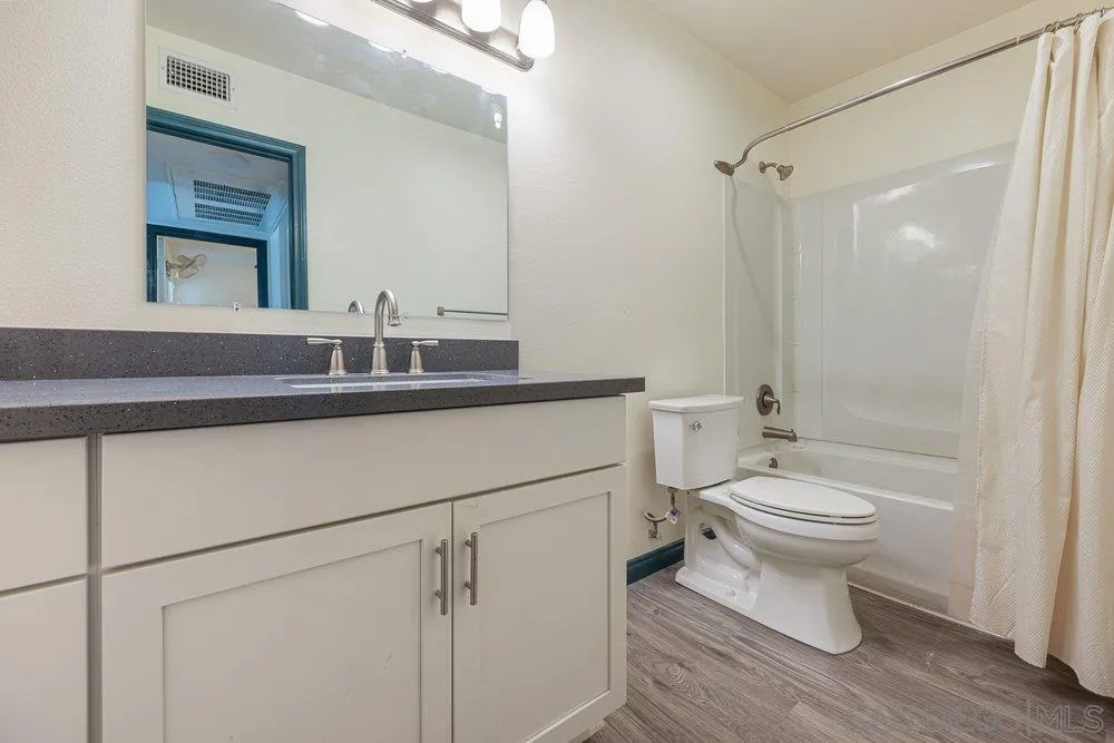 Photo #14: 260008456 Listing: Photo #14