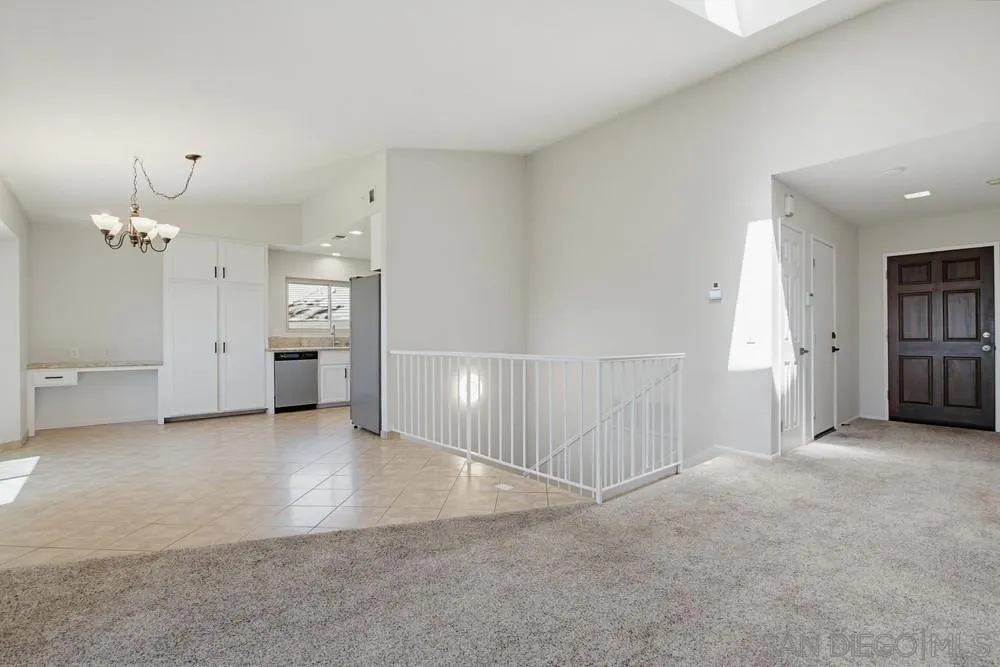https://cdn.realtyfeed.com/cdn/127/260008461/a44edc137527bbad6a1bc4607ec54620.webp