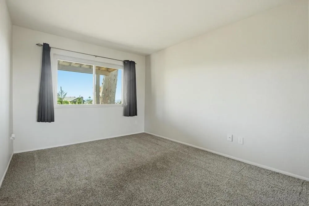 https://cdn.realtyfeed.com/cdn/127/260008461/dc1b0f19fb741e8117b141263964f262.webp