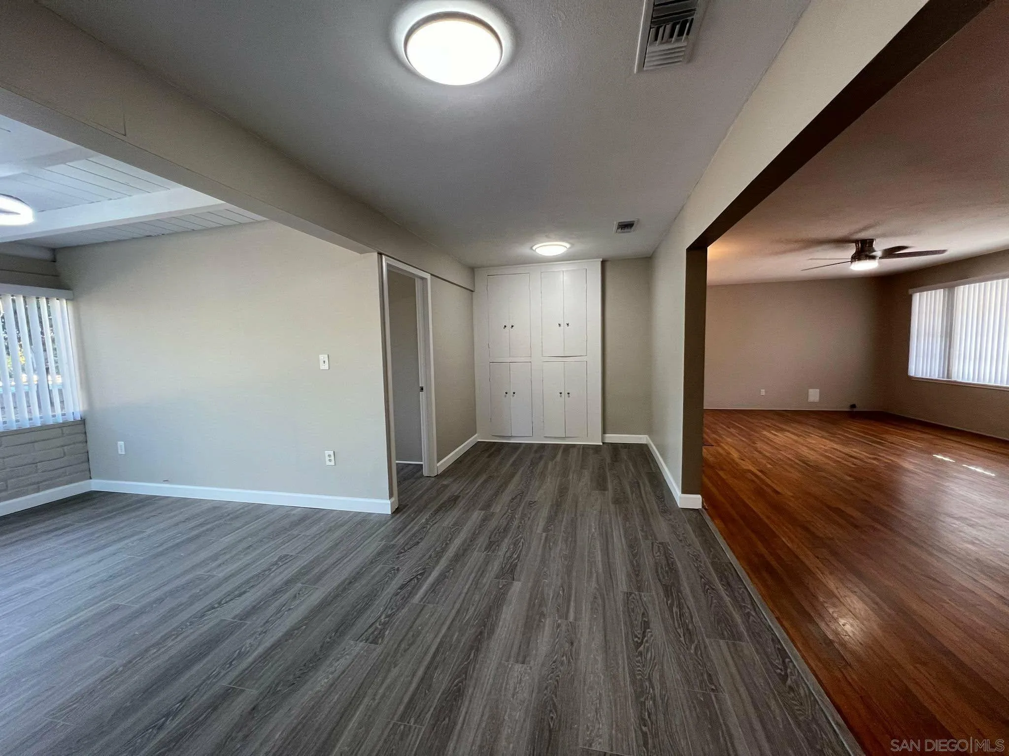https://cdn.realtyfeed.com/cdn/127/260008462/2d2de6cf8647ebad2d72fce991b668e3.webp