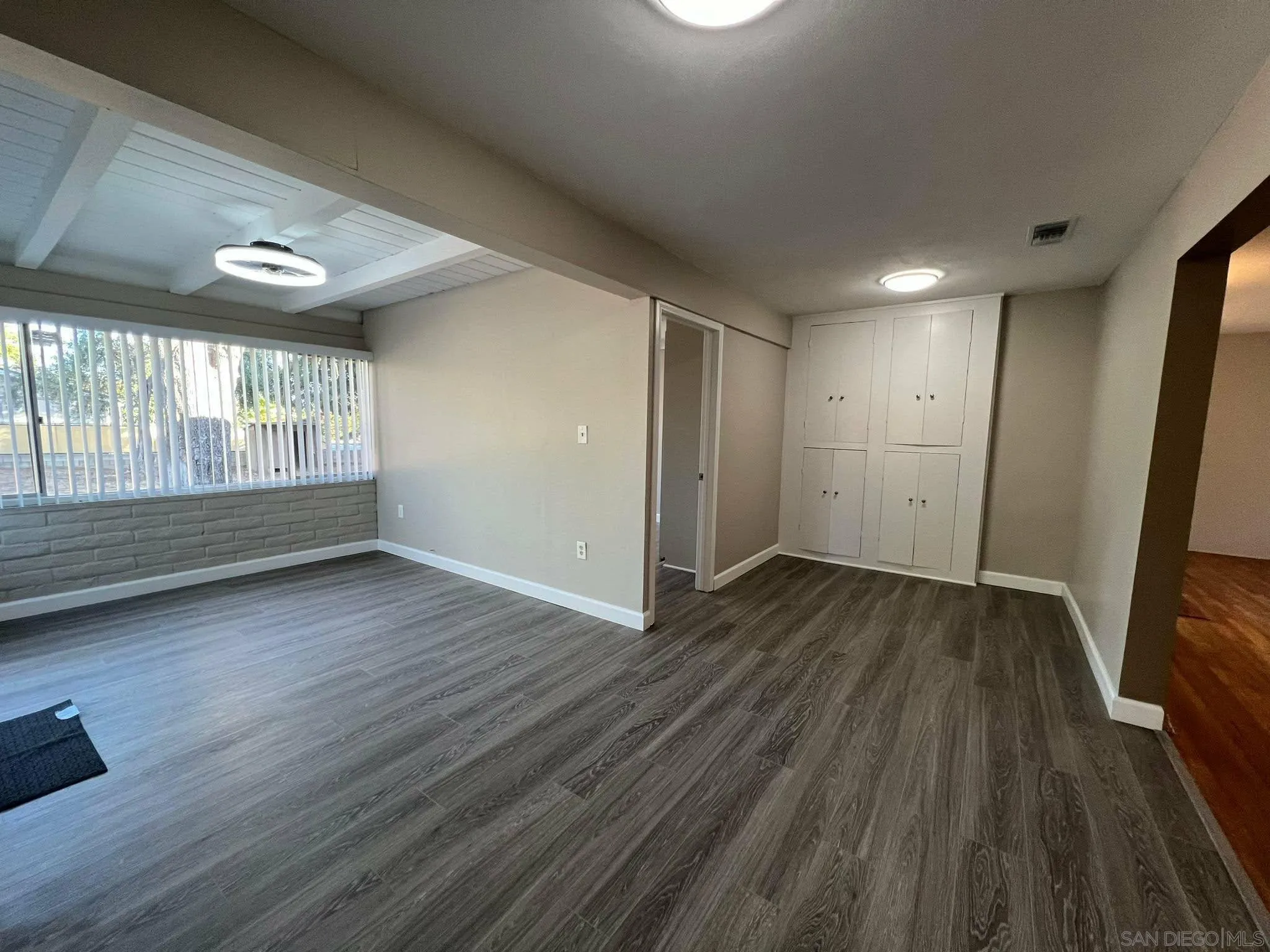 https://cdn.realtyfeed.com/cdn/127/260008462/4ca5ebd0b41e9b23872b5db30ca76678.webp