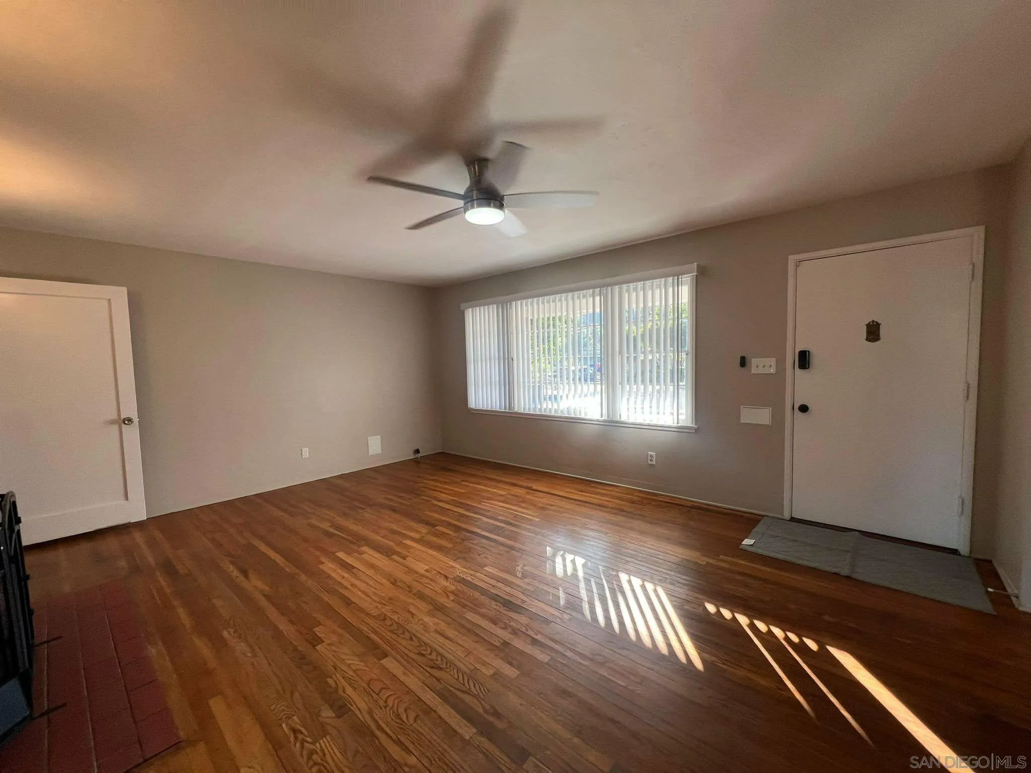 https://cdn.realtyfeed.com/cdn/127/260008462/4de89f4555f5fd1a4af9b34e208dd5e5.webp
