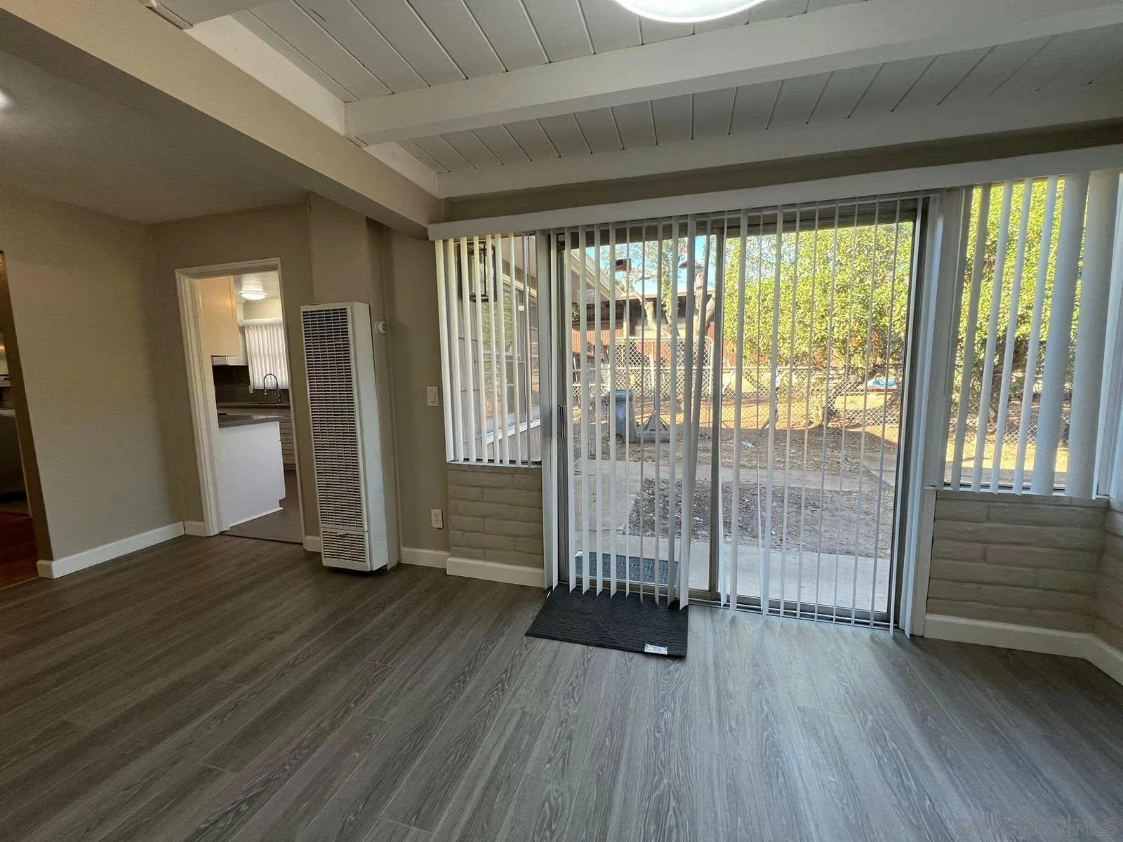 https://cdn.realtyfeed.com/cdn/127/260008462/7838269d1a61a86382eadb079646c259.webp