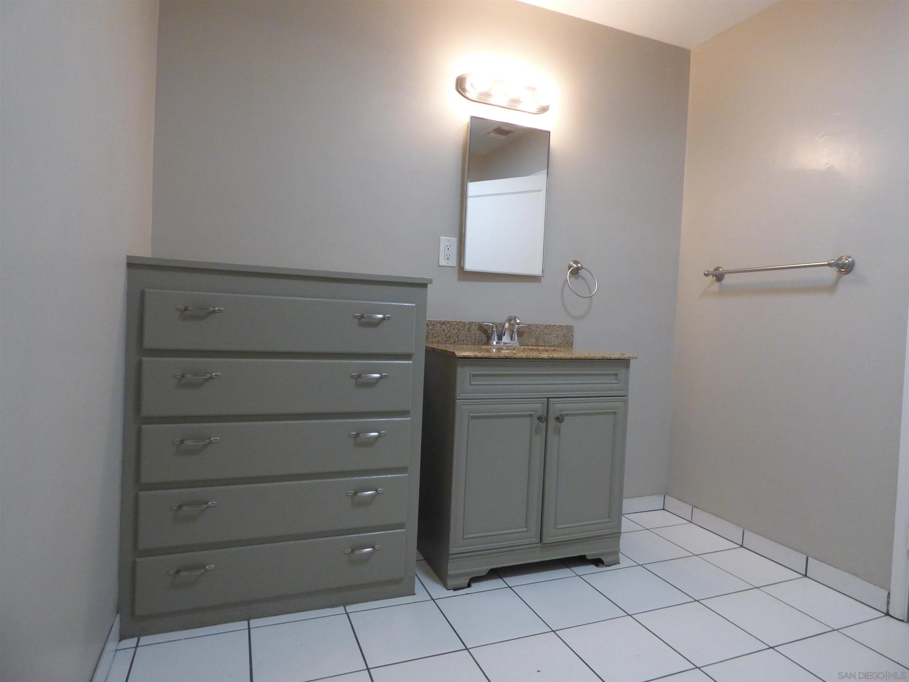 https://cdn.realtyfeed.com/cdn/127/260008462/ab5c6b64fcee6c02d45c2eba6fe89c19.webp