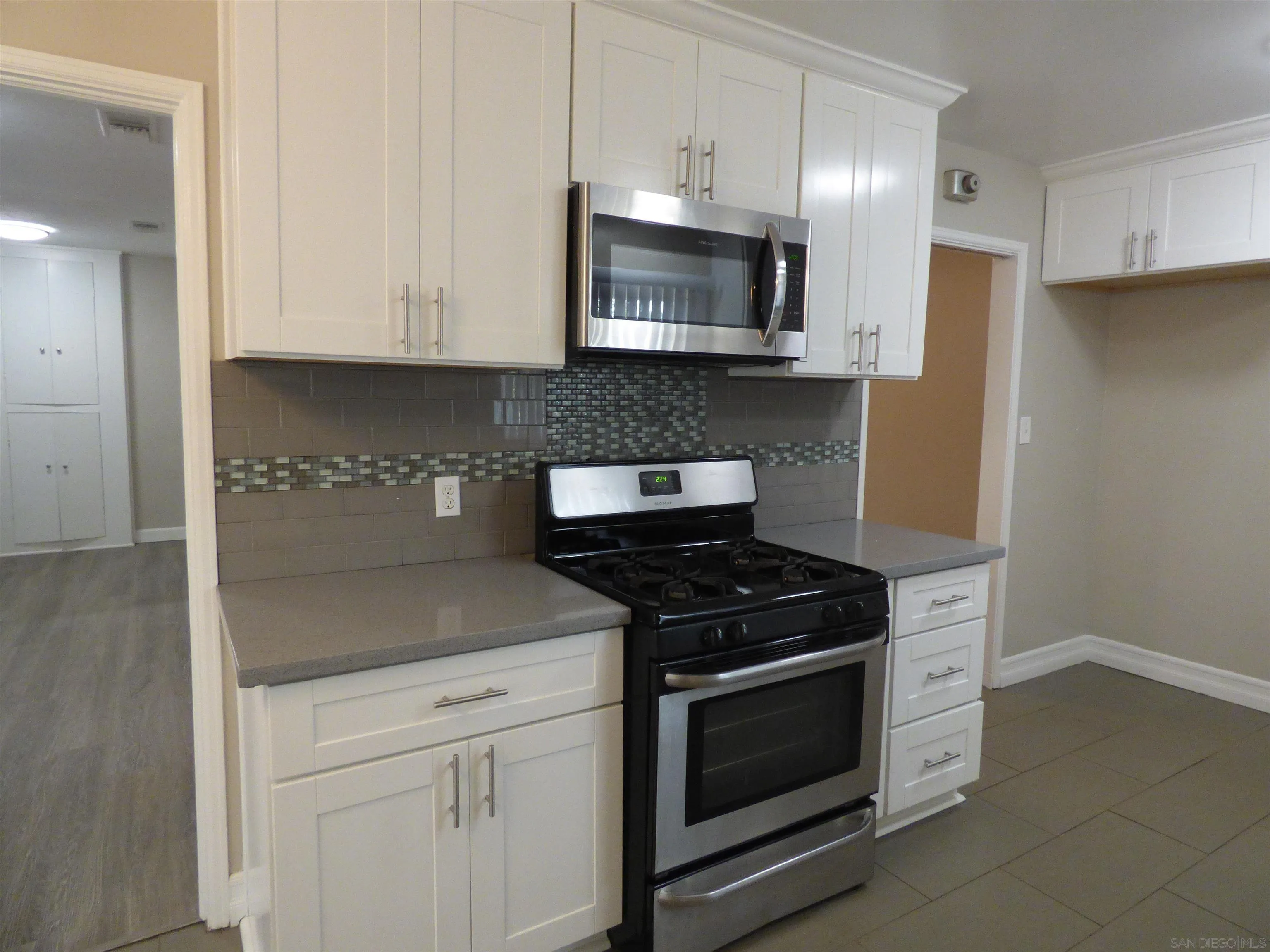 https://cdn.realtyfeed.com/cdn/127/260008462/c648ef7e4cc0d738929b4514a989ee16.webp