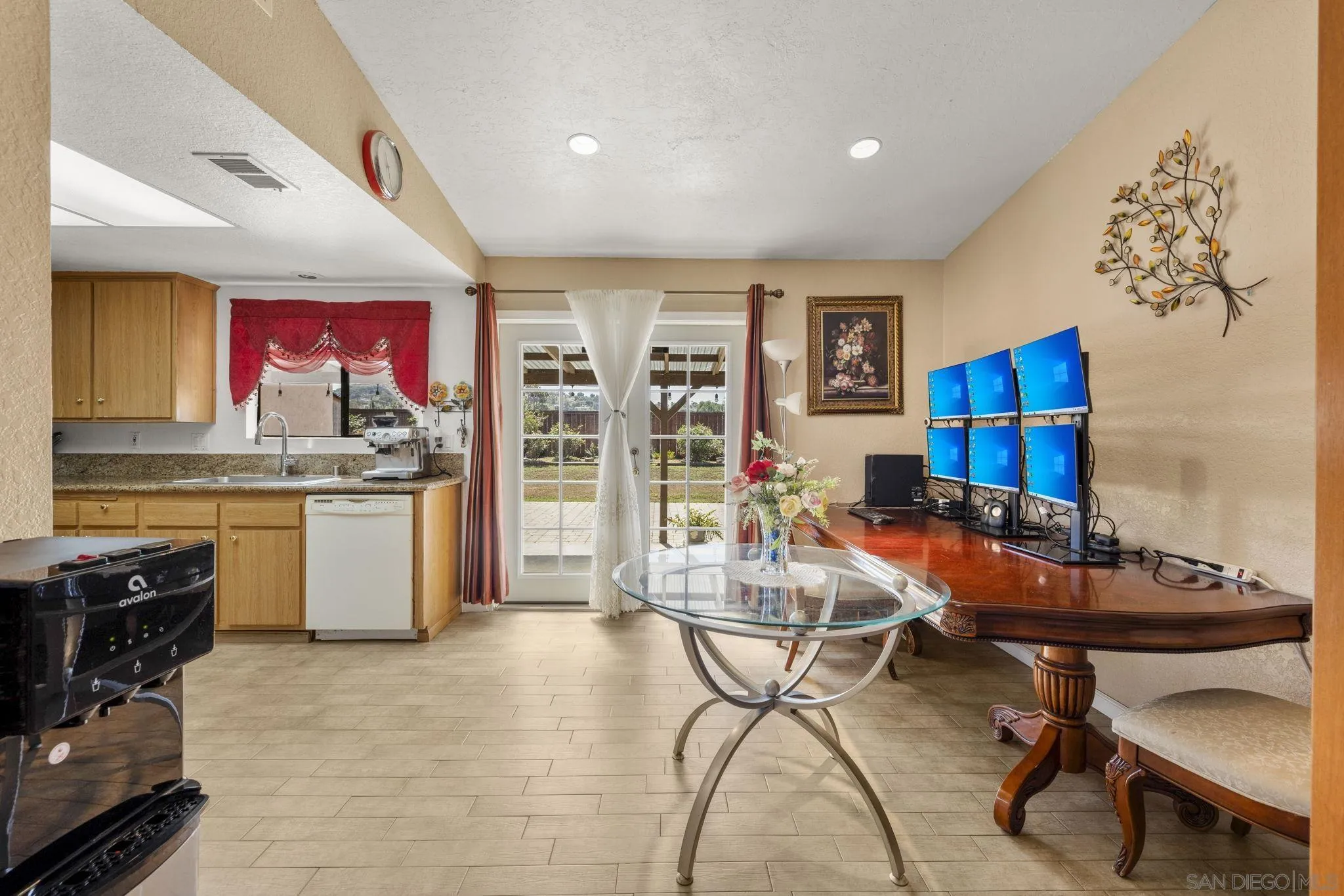 https://cdn.realtyfeed.com/cdn/127/260008474/1853ca4b3a2fe237949e7507179f43cc.webp