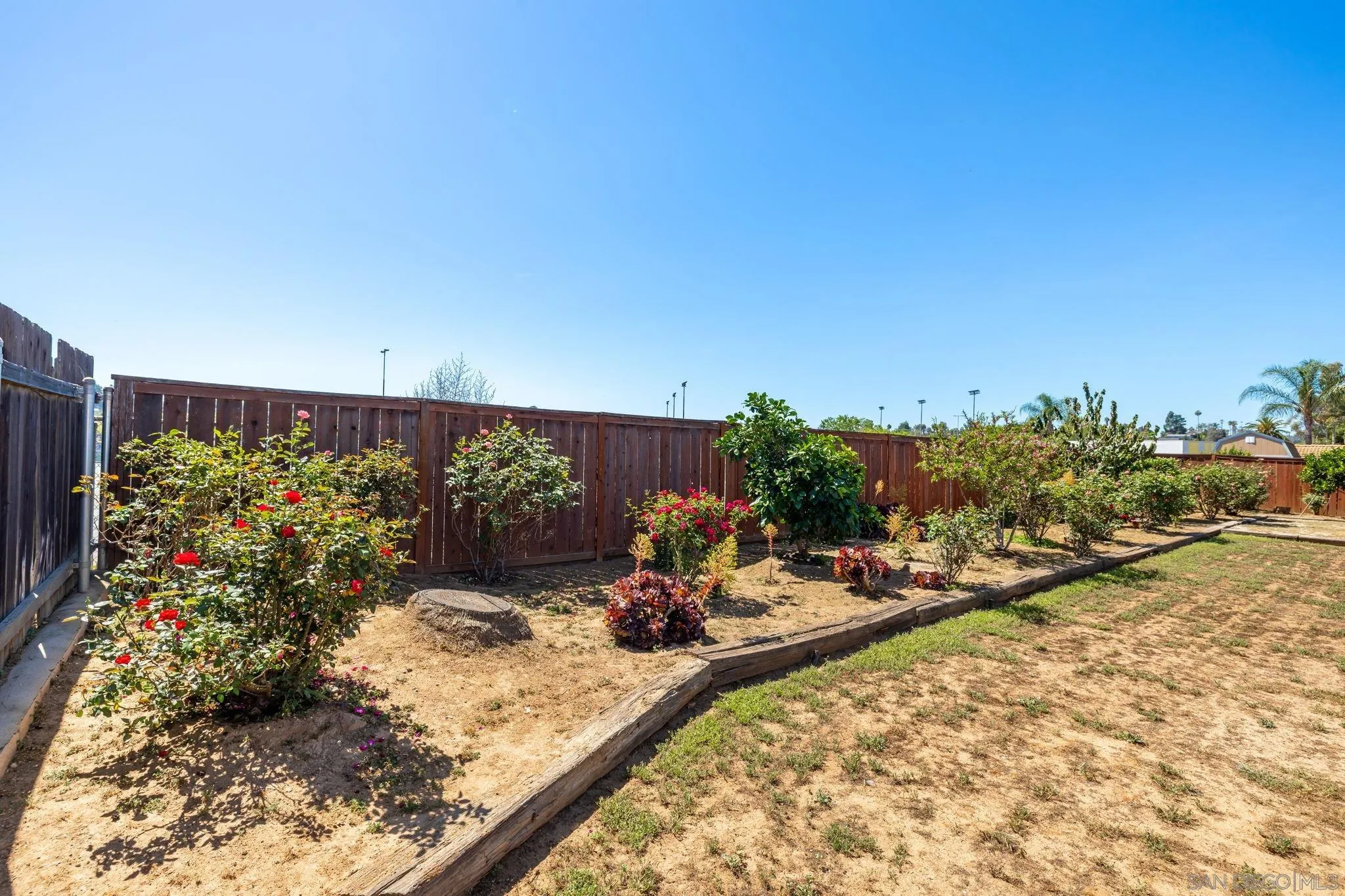 https://cdn.realtyfeed.com/cdn/127/260008474/f2dc7366acb32f223b527a6168fcf33c.webp