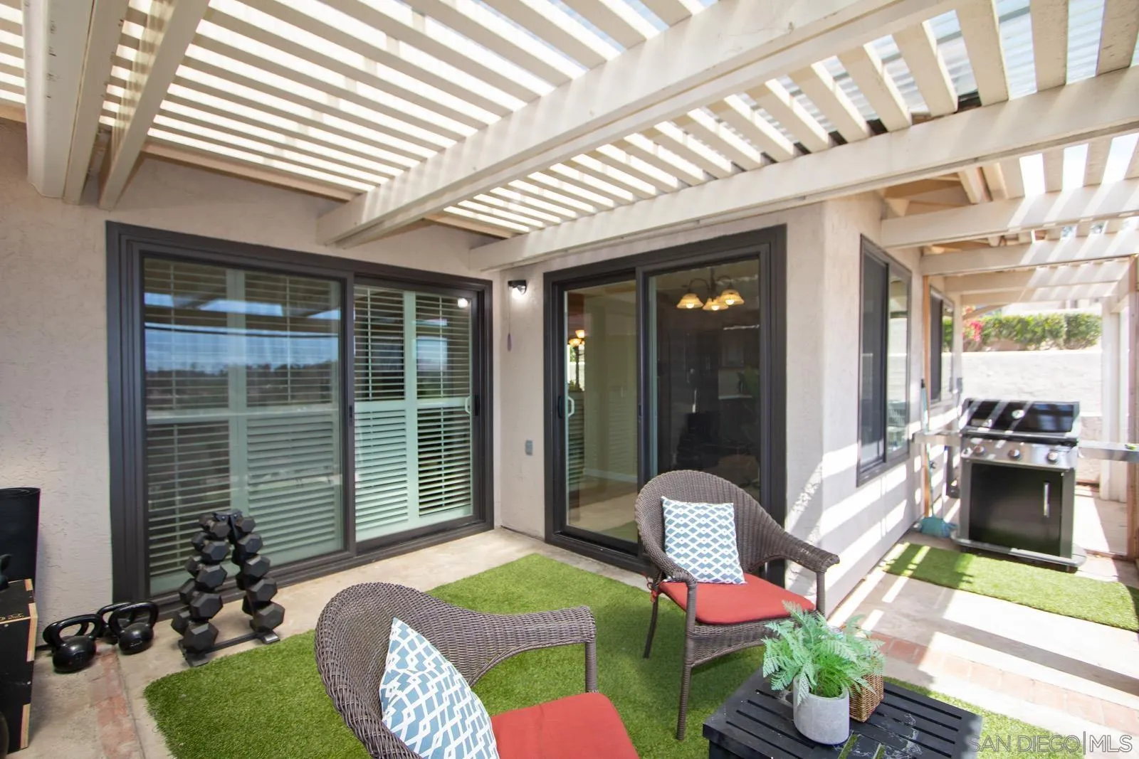 https://cdn.realtyfeed.com/cdn/127/260008478/763f5886cbbdba336558c456bc55350d.webp