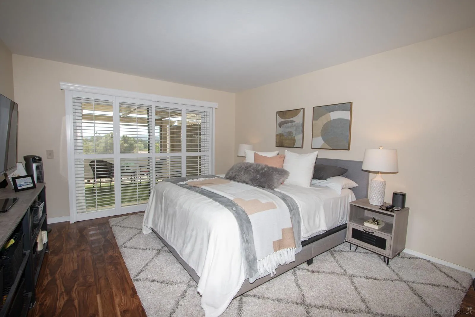https://cdn.realtyfeed.com/cdn/127/260008478/c33edc56fbcc22f1cffc4220c6a04dbc.webp