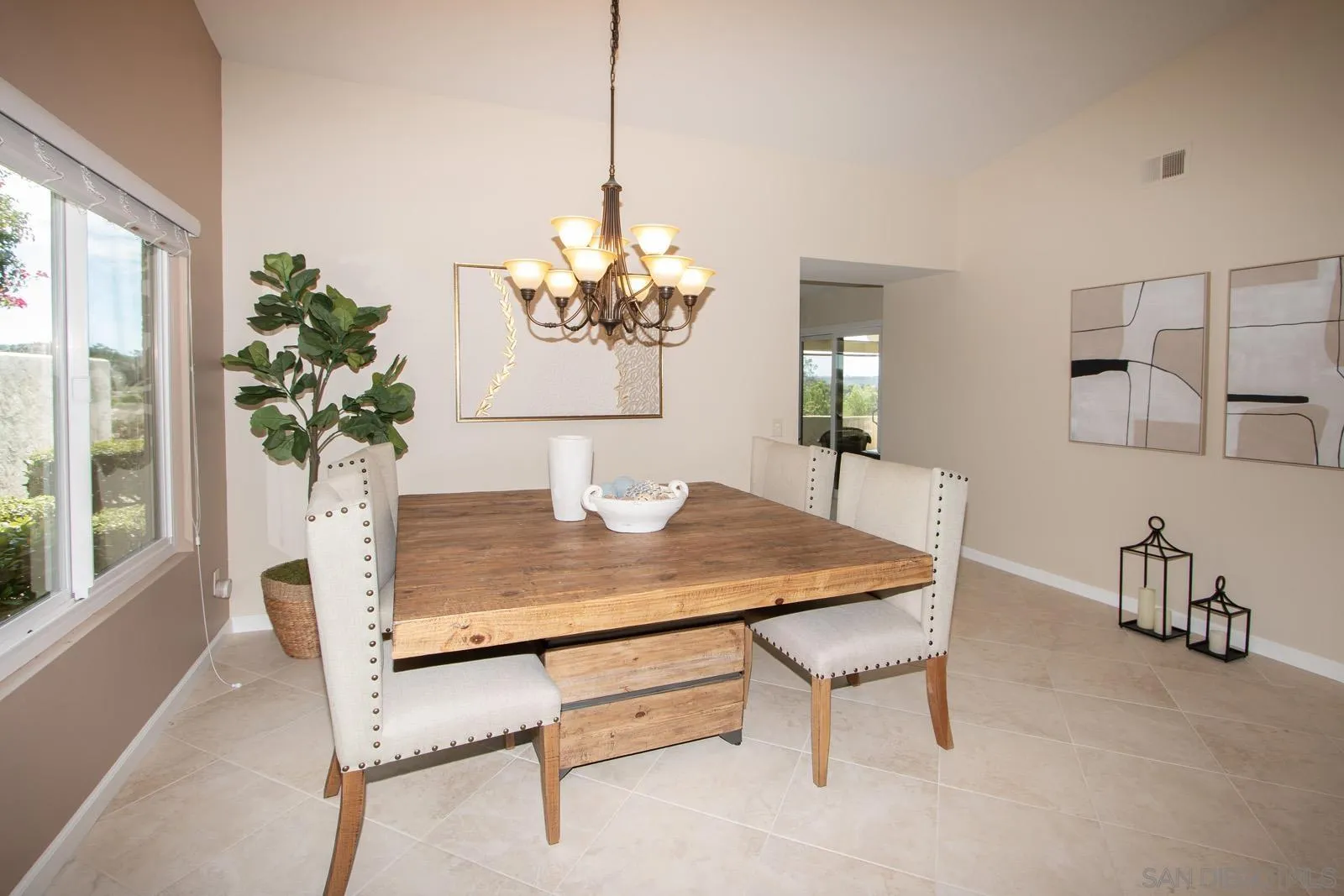 https://cdn.realtyfeed.com/cdn/127/260008478/dd2e8a0b7efc3b9e0609070b8d4622e1.webp