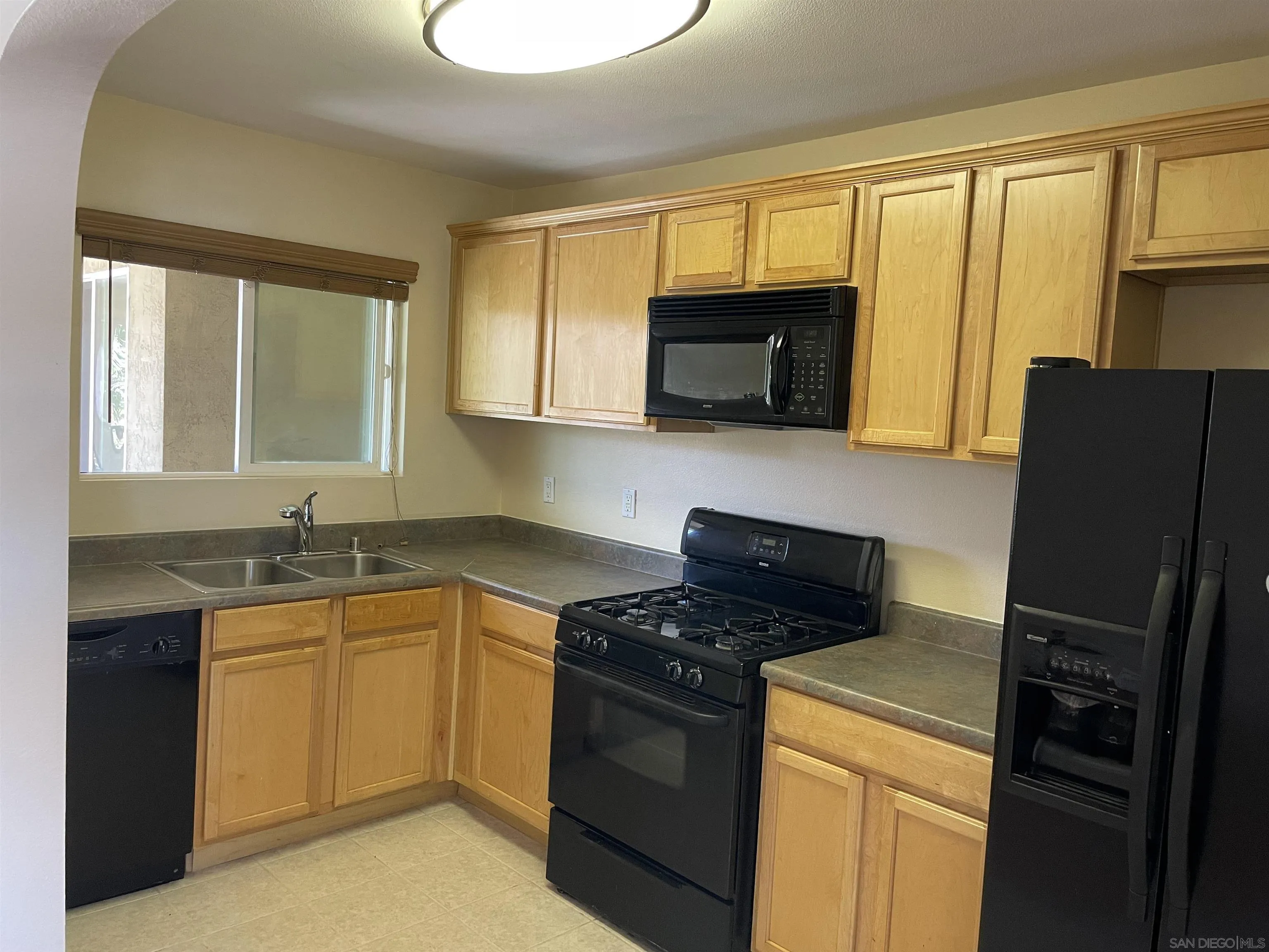 Photo #10: 260008482 Listing: Photo #10