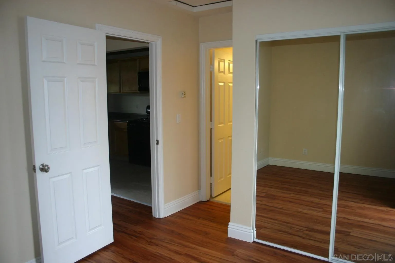 Photo #12: 260008482 Listing: Photo #12