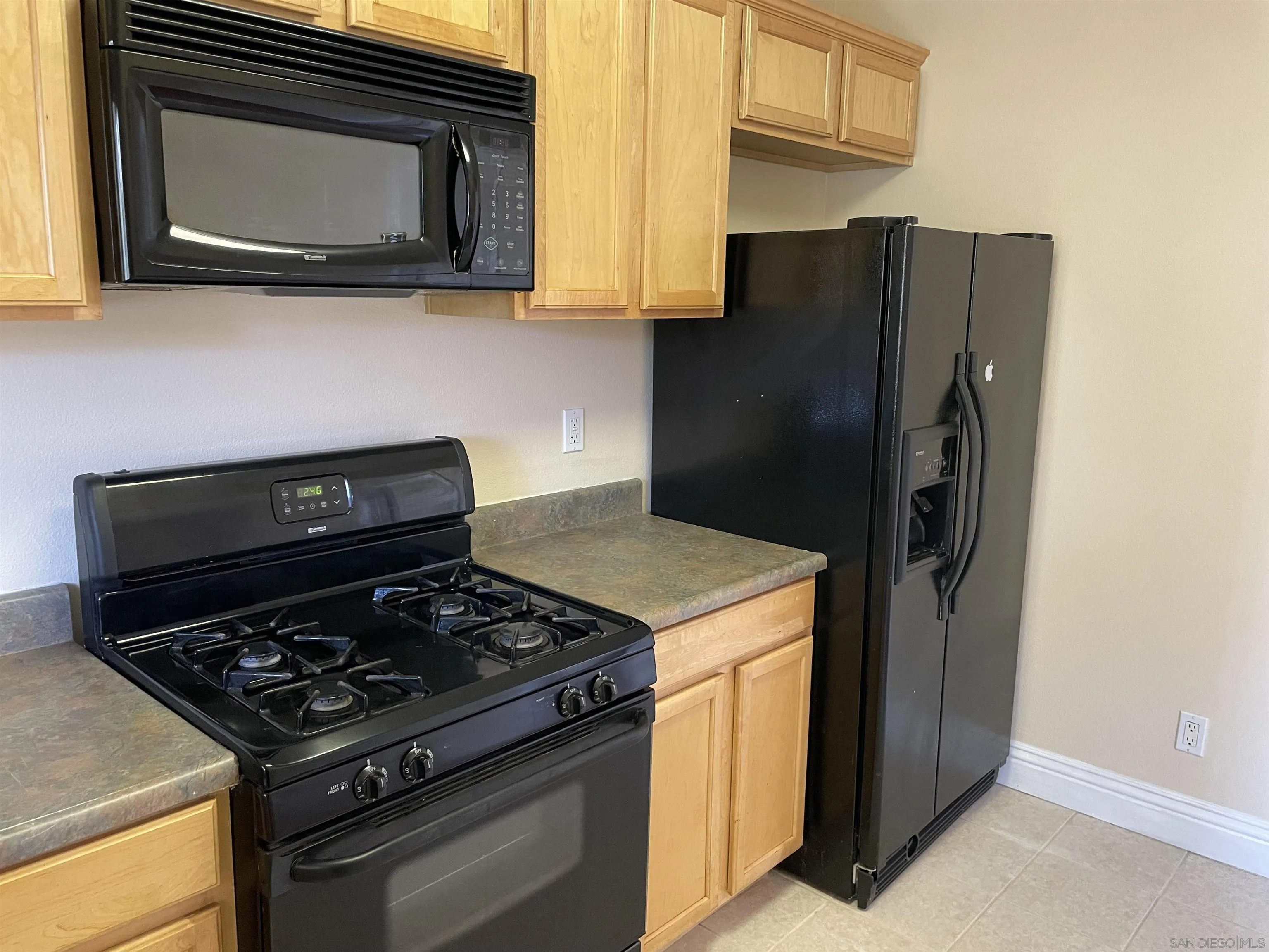 Photo #8: 260008482 Listing: Photo #8