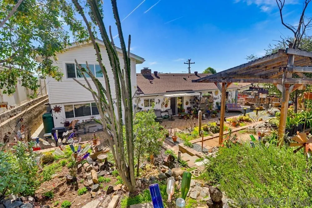 https://cdn.realtyfeed.com/cdn/127/260008483/1df58b21f3dfecbf162869ce1c2922de.webp