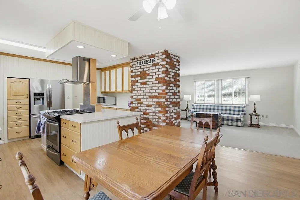 https://cdn.realtyfeed.com/cdn/127/260008483/b124c7ea1b99a3fa13872d0616696d73.webp