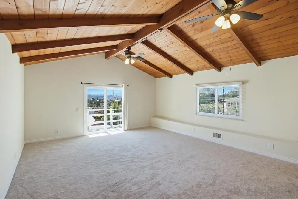 https://cdn.realtyfeed.com/cdn/127/260008483/d6d9aafdc51158504beec651dc1208fd.webp